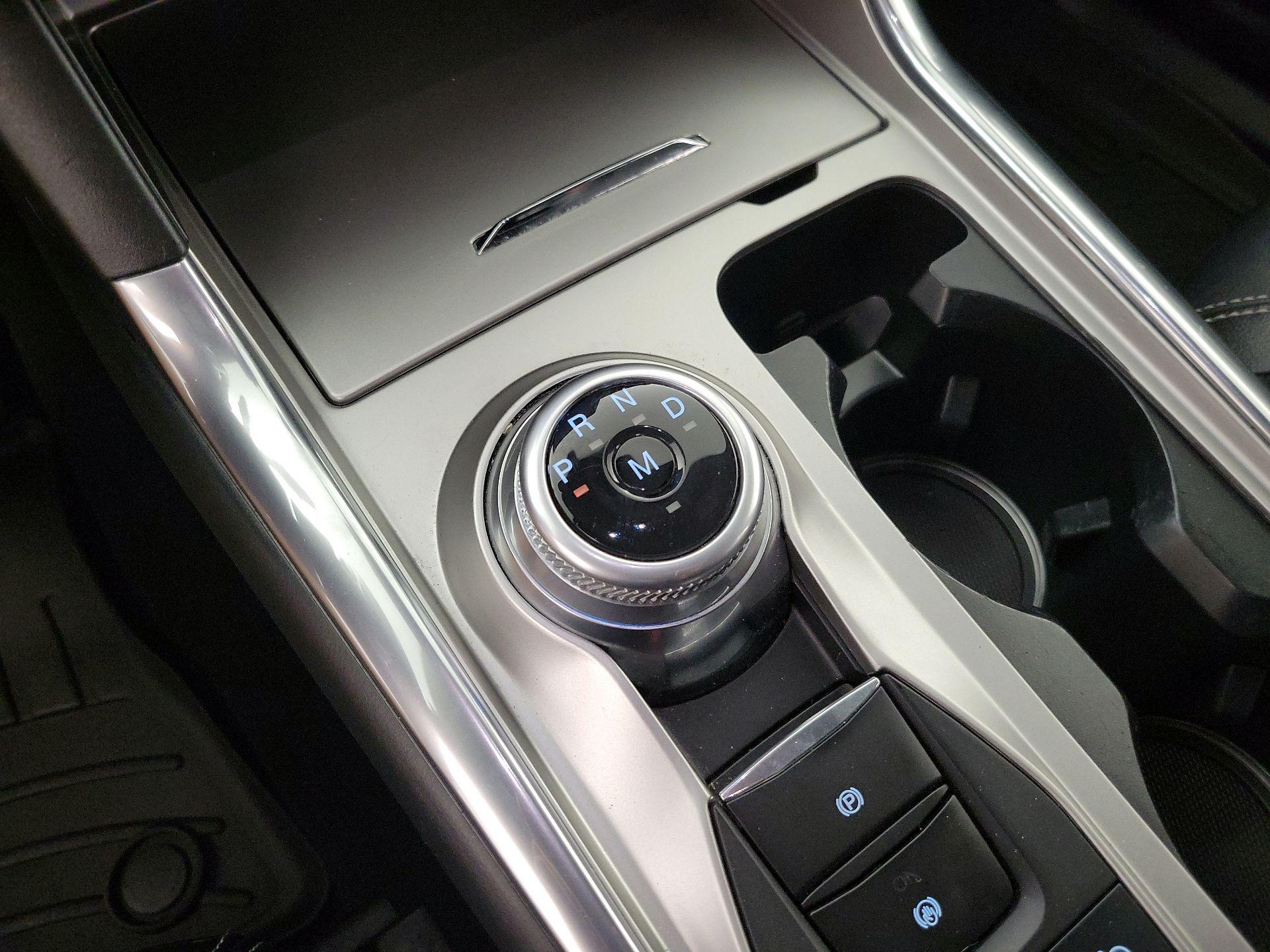 Thumbnail: 2020 Ford Explorer - 18