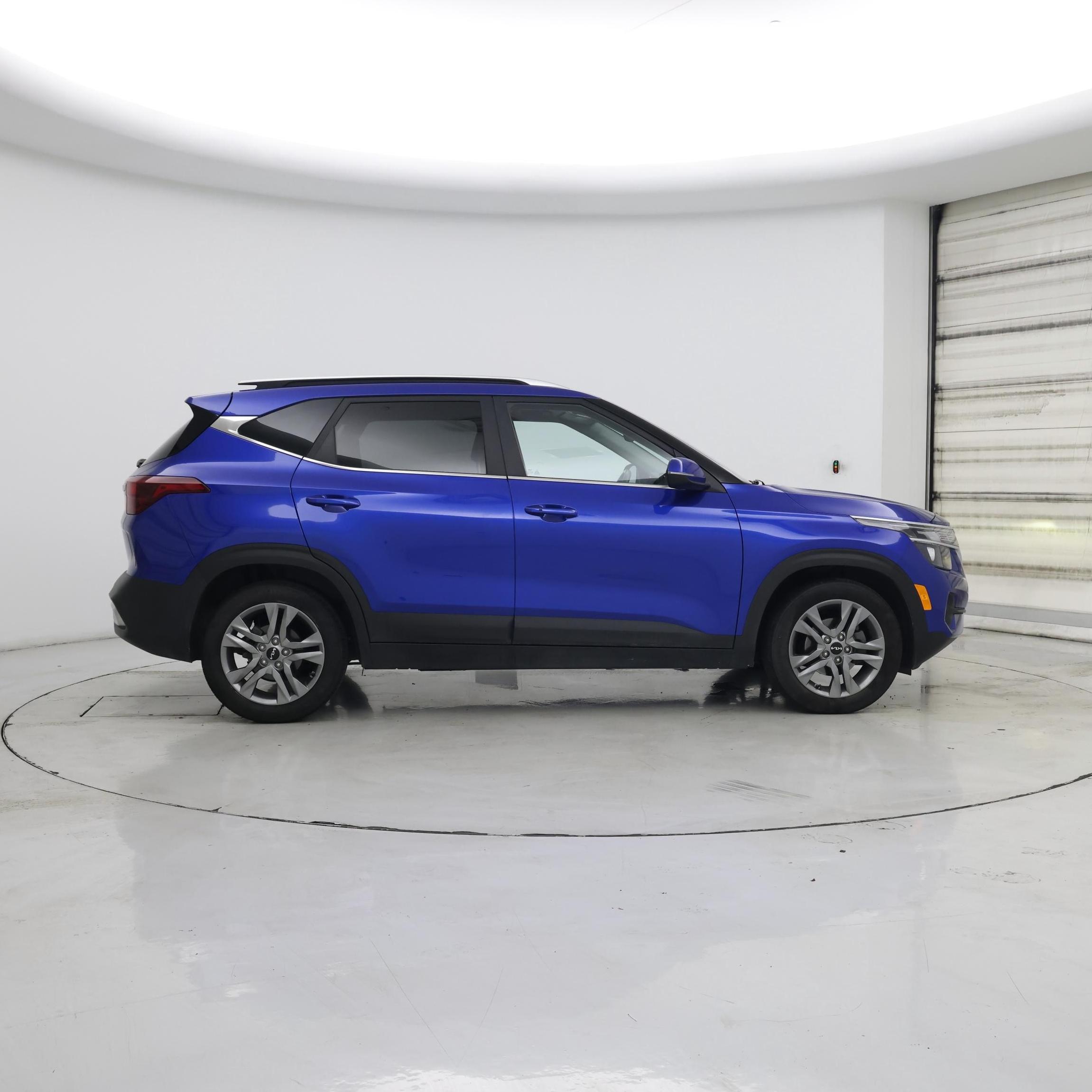 Thumbnail: 2022 Kia Seltos - 7