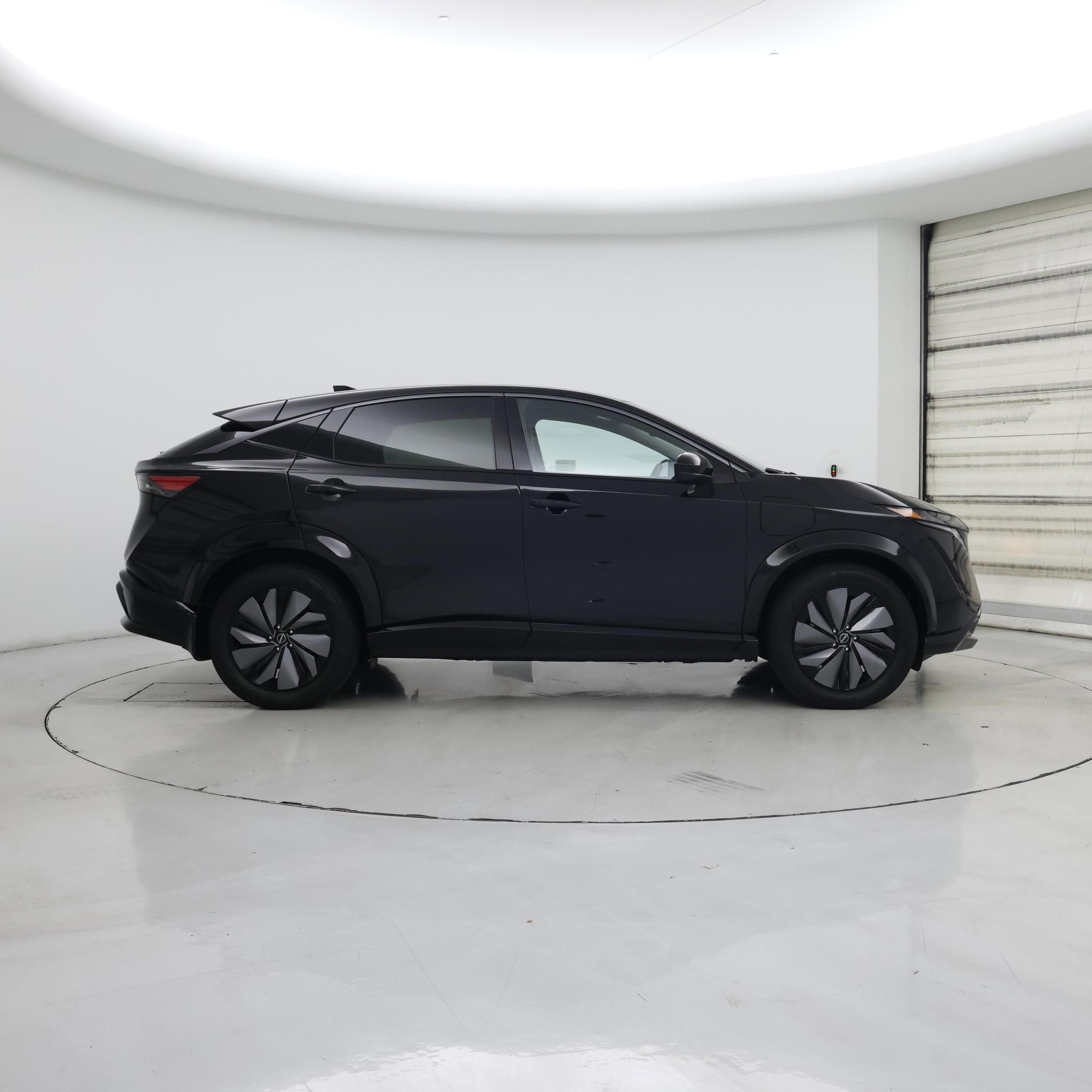 Thumbnail: 2025 Nissan Ariya - 7