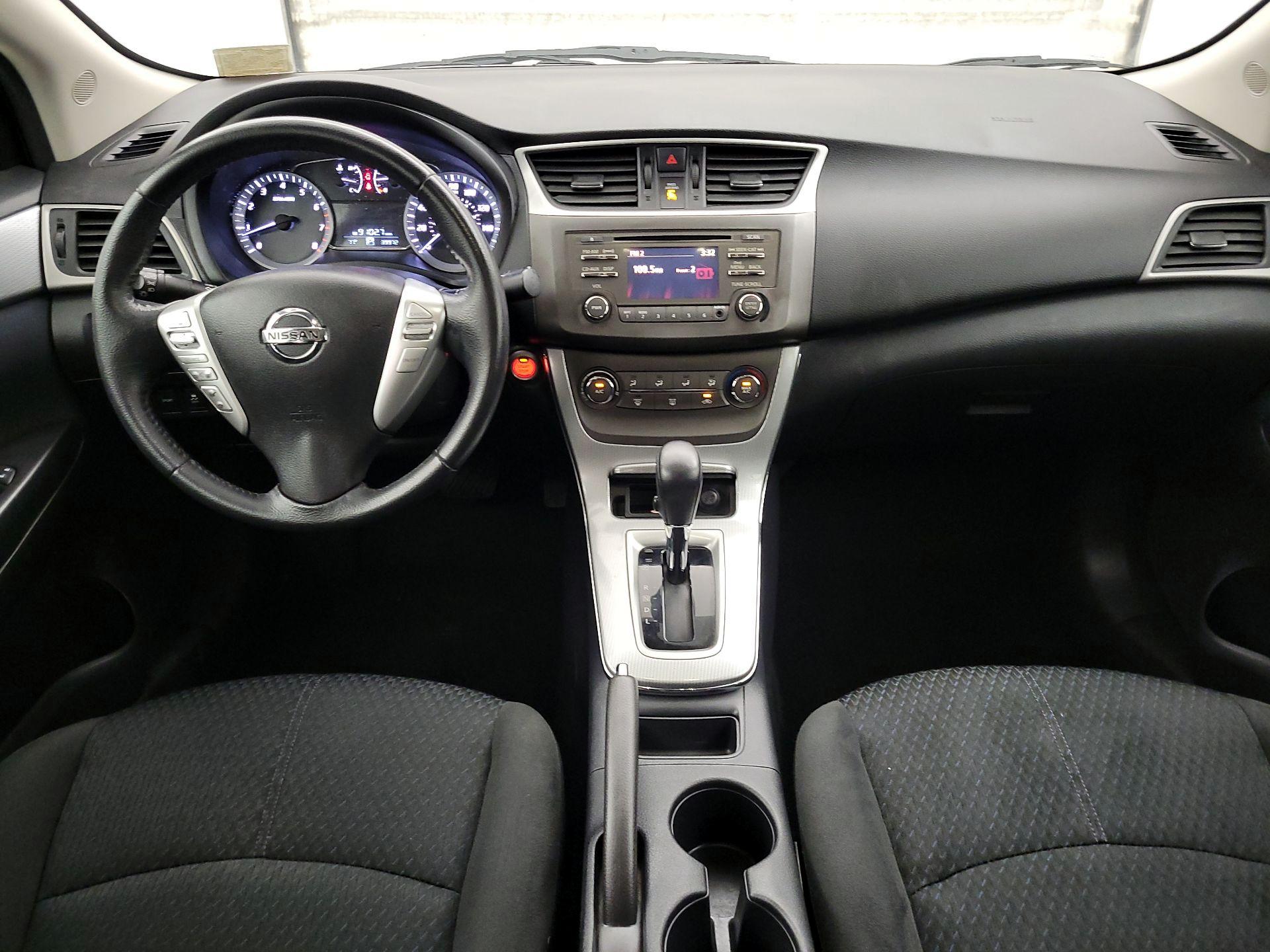 Thumbnail: 2013 Nissan Sentra - 9