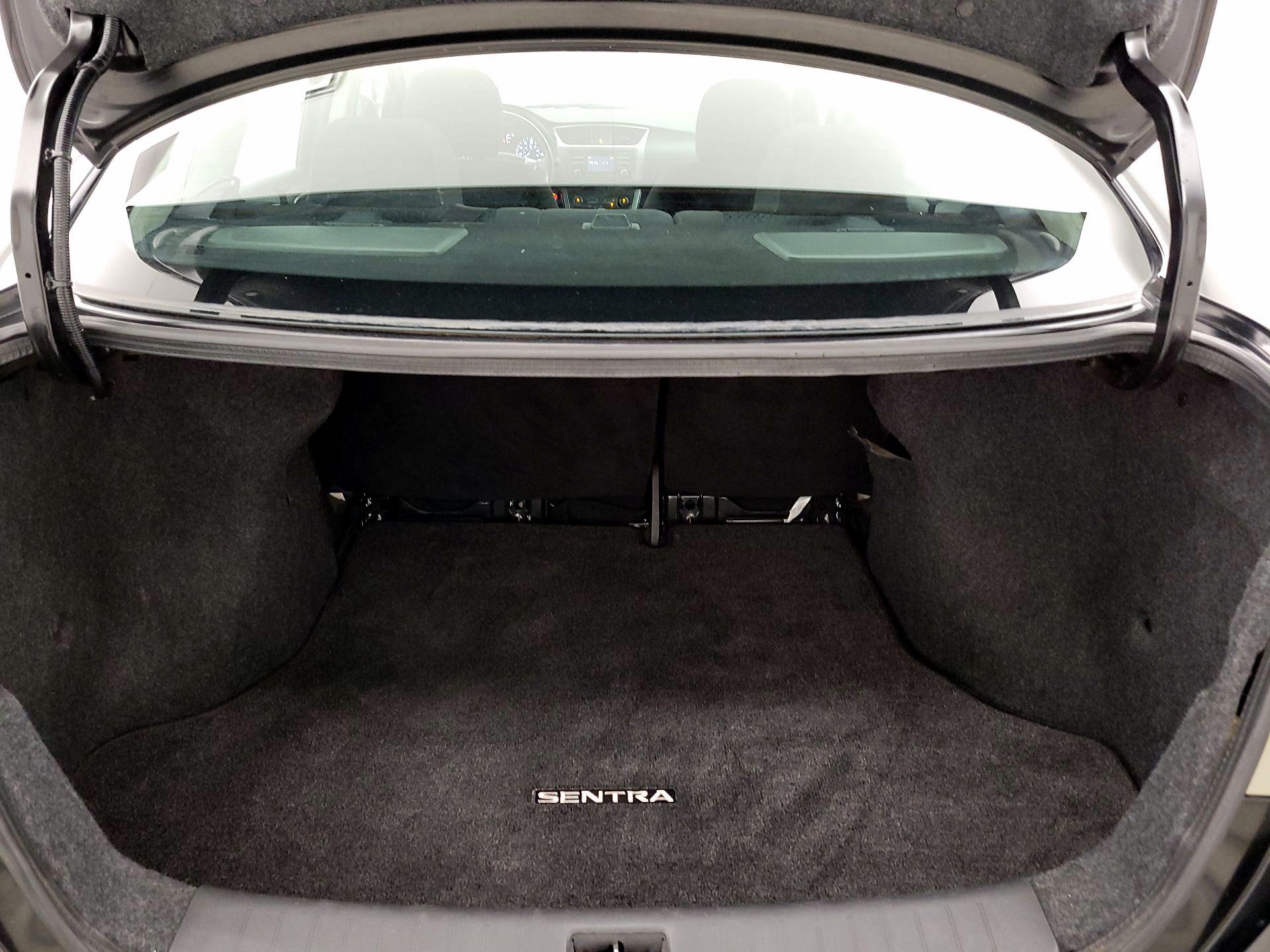 Thumbnail: 2013 Nissan Sentra - 16