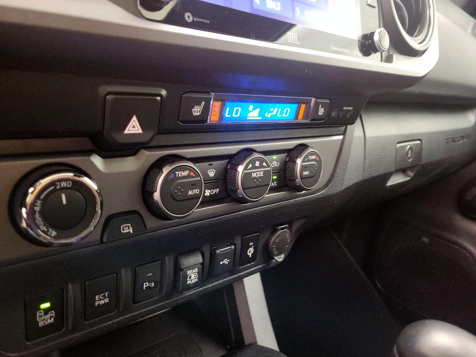 Thumbnail: 2022 Toyota Tacoma - 15