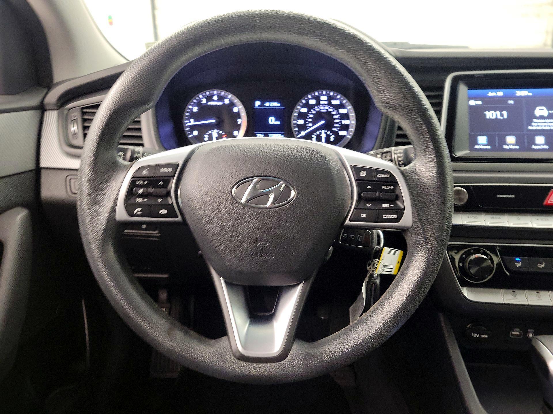 Thumbnail: 2019 Hyundai Sonata - 10