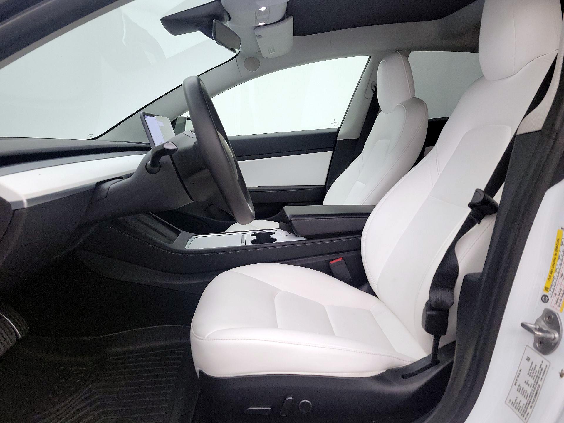 Thumbnail: 2021 Tesla Model 3 - 11