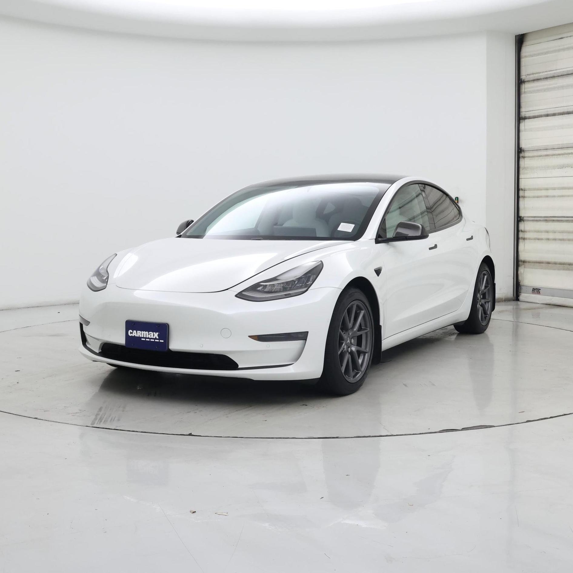 Thumbnail: 2021 Tesla Model 3 - 4