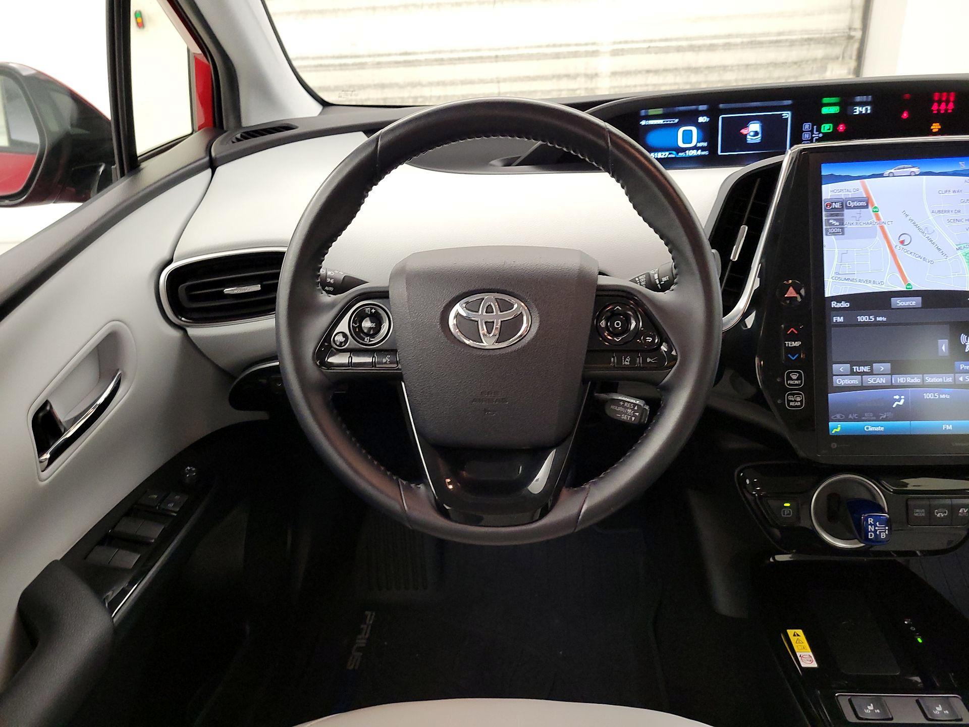 Thumbnail: 2020 Toyota Prius Prime - 10