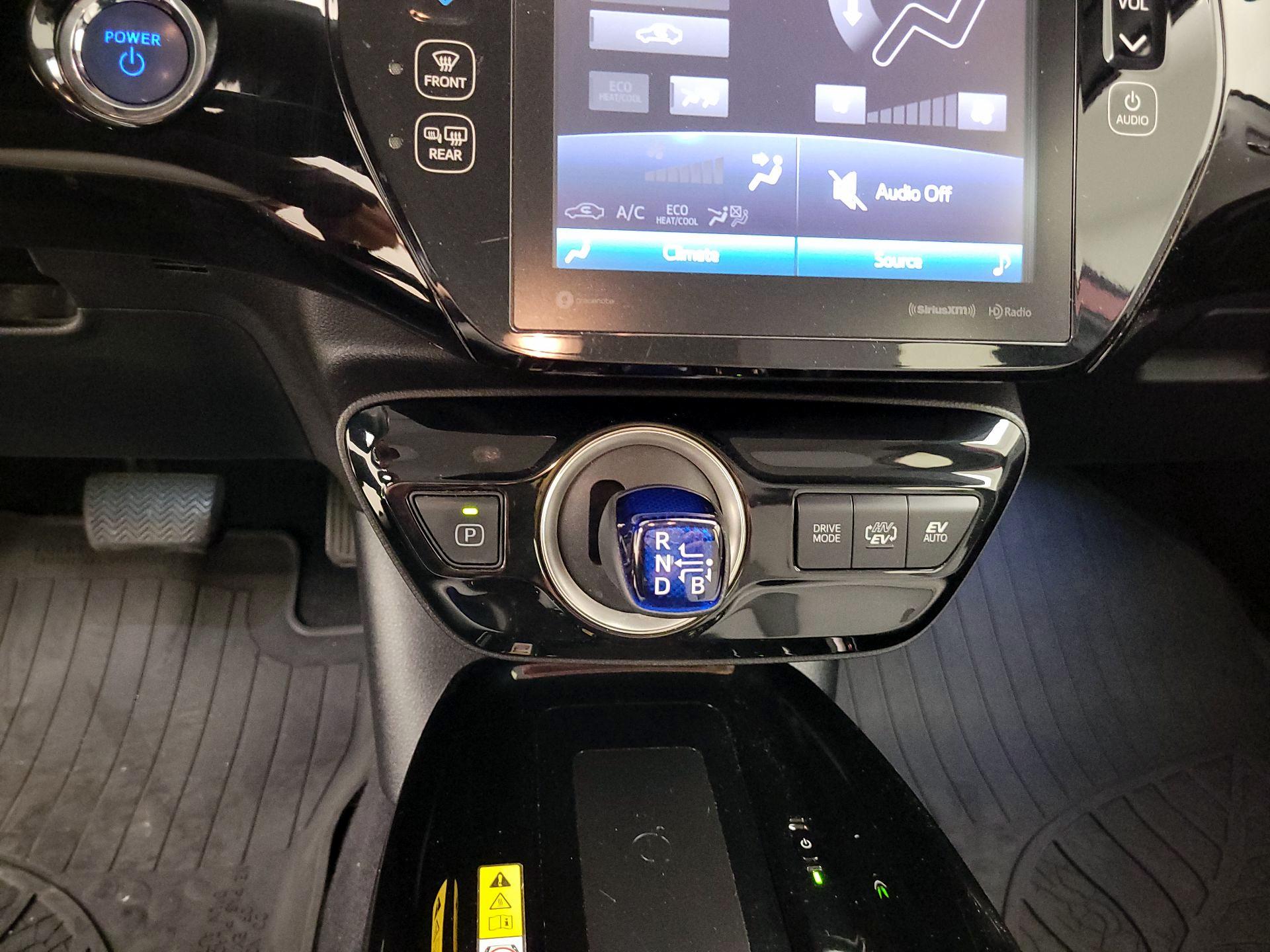 Thumbnail: 2020 Toyota Prius Prime - 16
