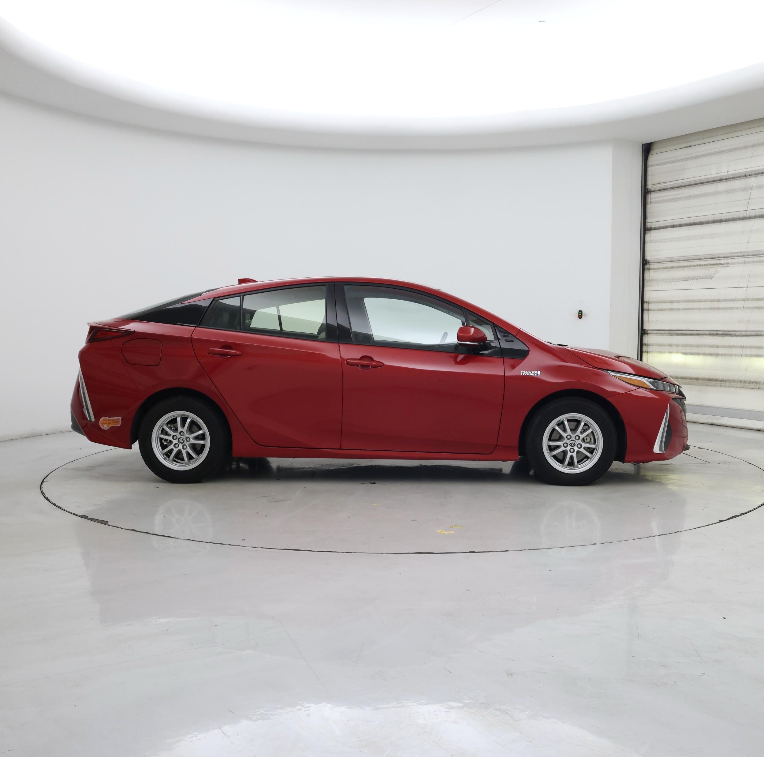 Thumbnail: 2020 Toyota Prius Prime - 7