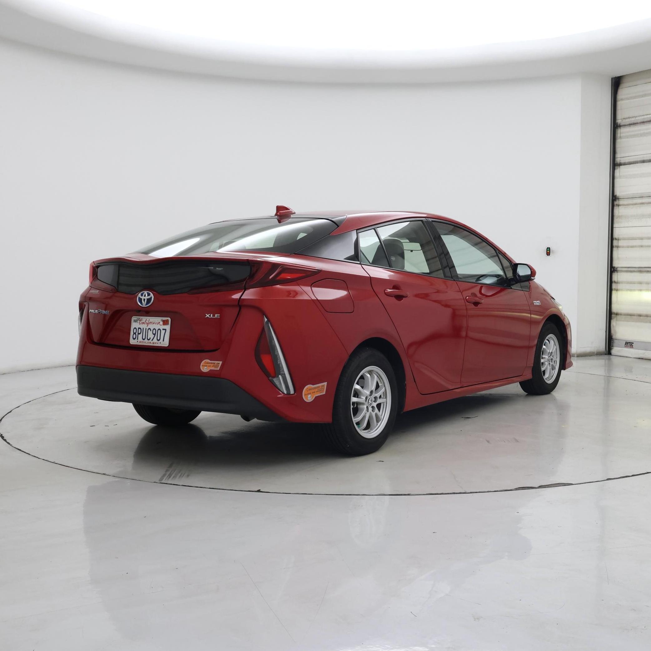 Thumbnail: 2020 Toyota Prius Prime - 8