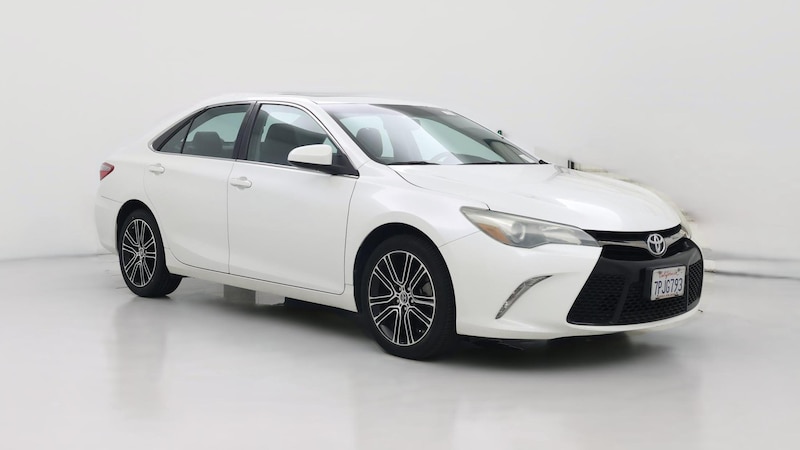 2016 Toyota Camry L Hero Image