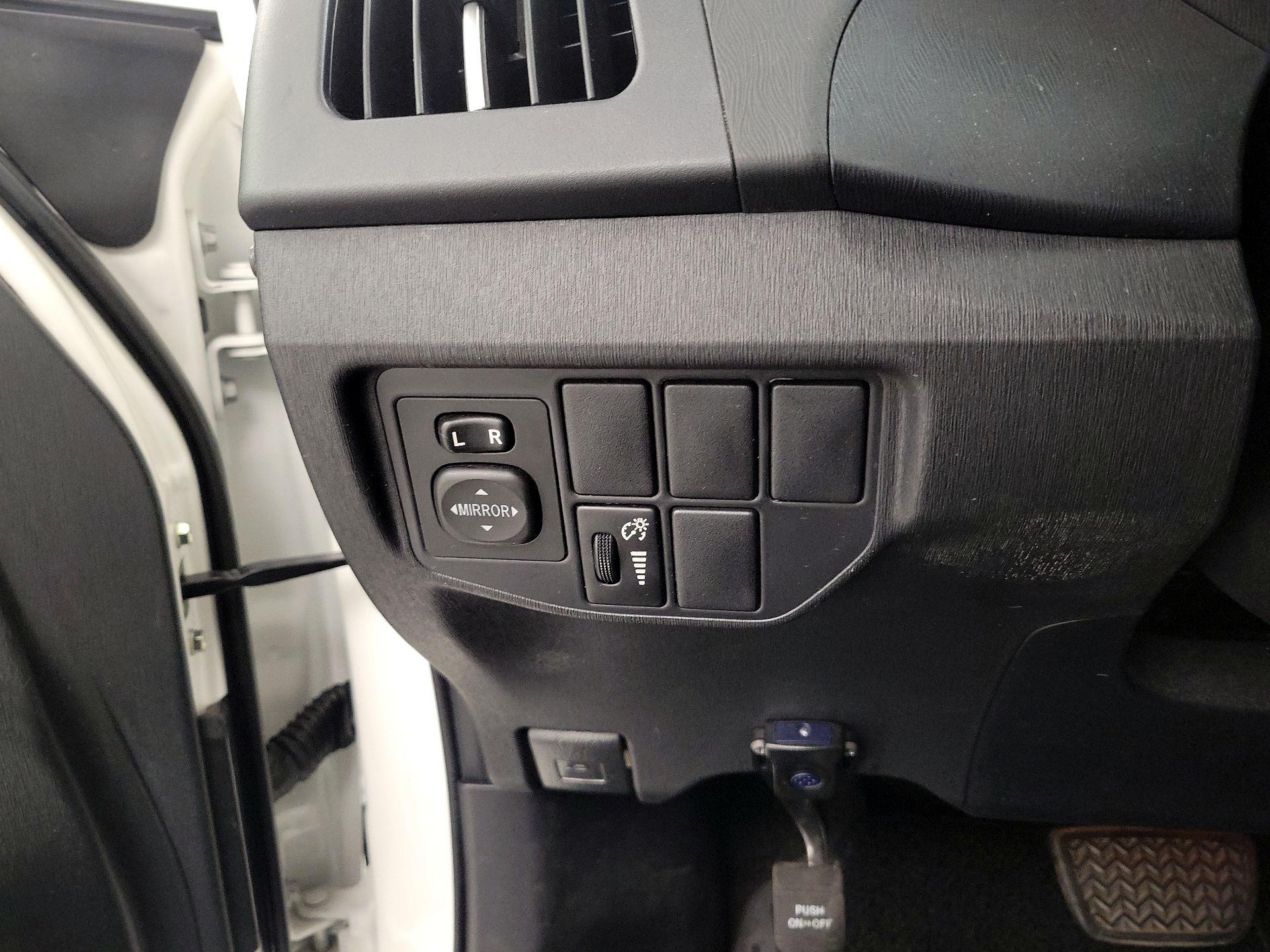 Thumbnail: 2013 Toyota Prius - 11