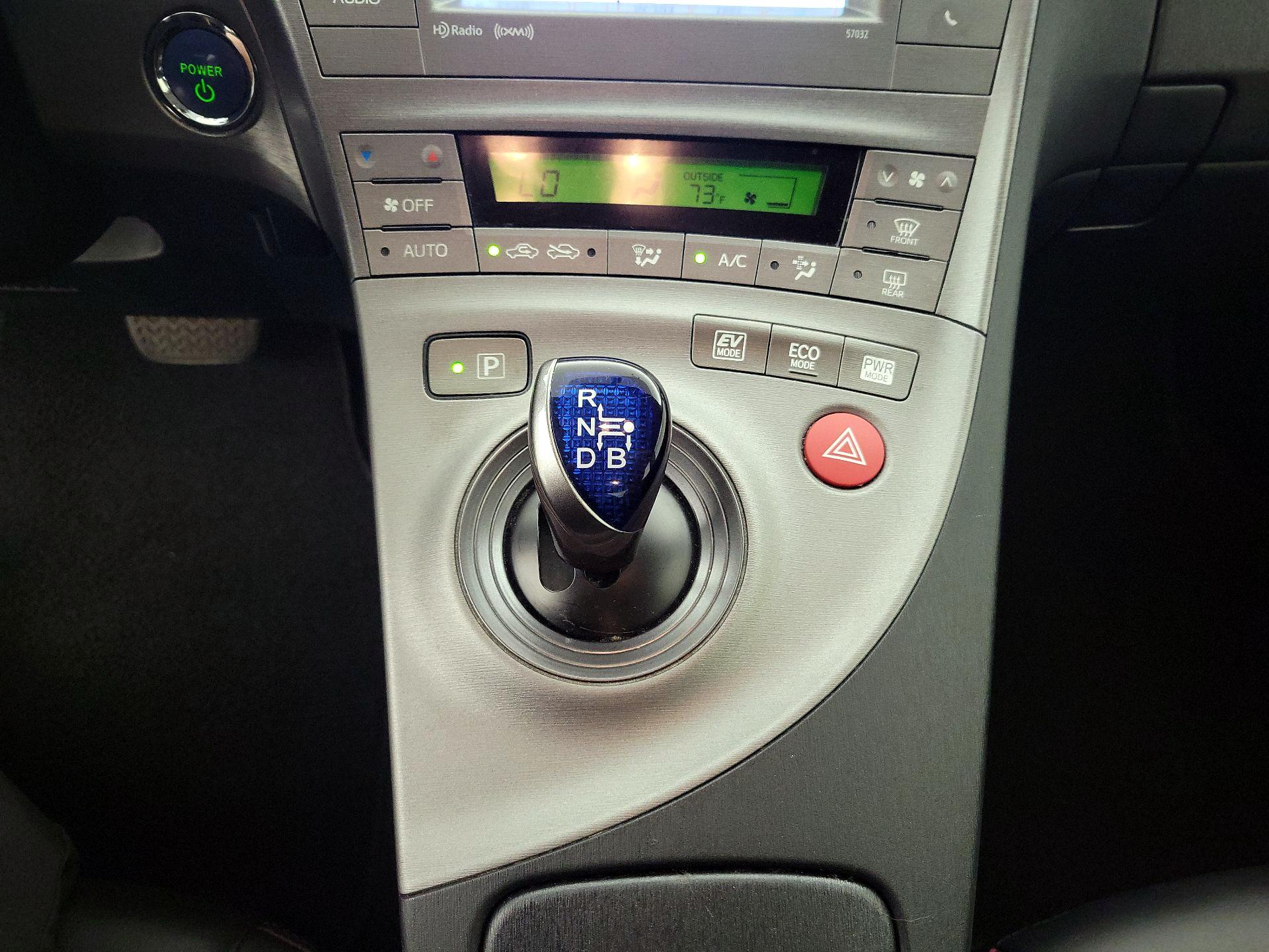 Thumbnail: 2013 Toyota Prius - 15