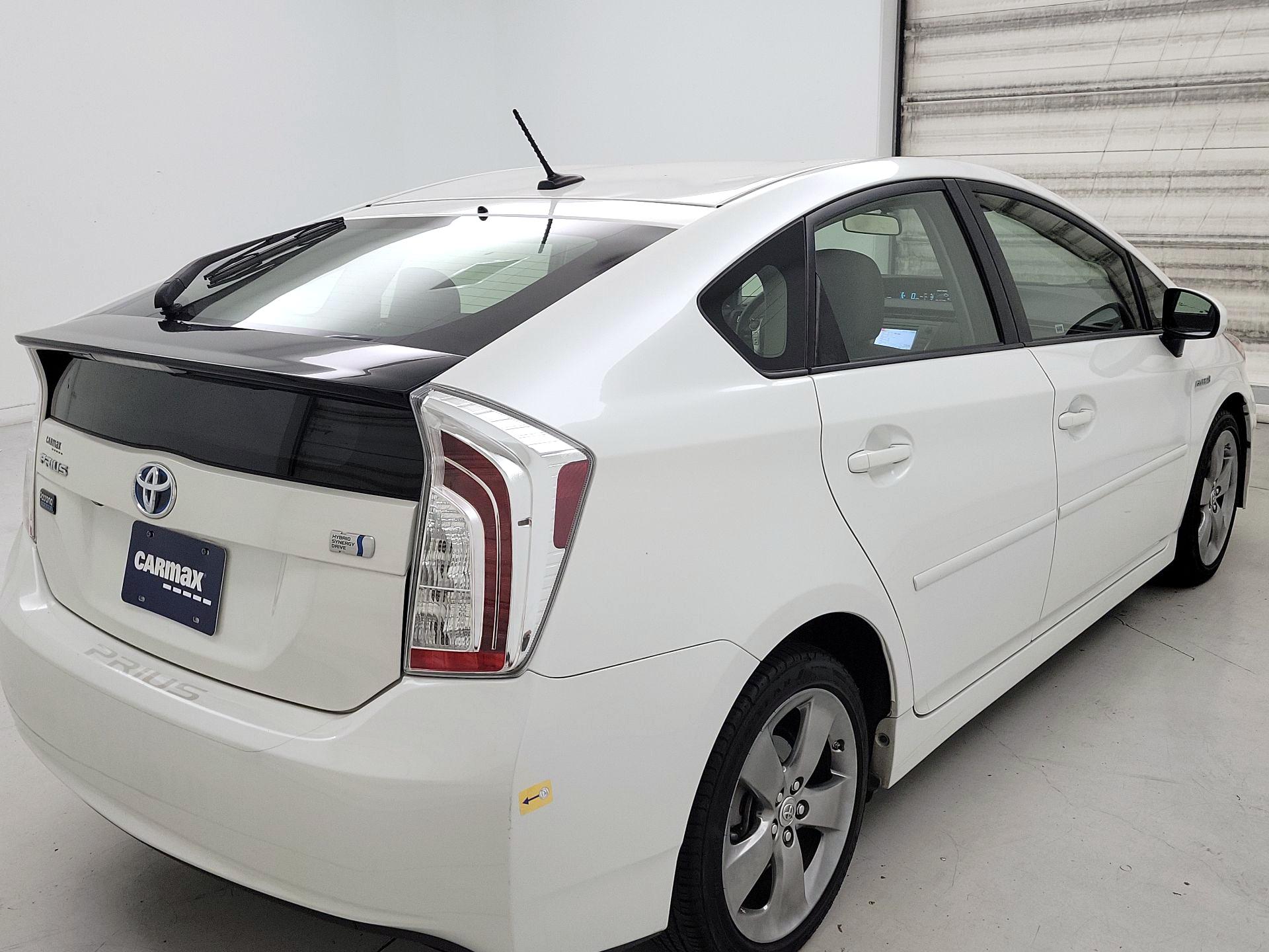 Thumbnail: 2013 Toyota Prius - 5
