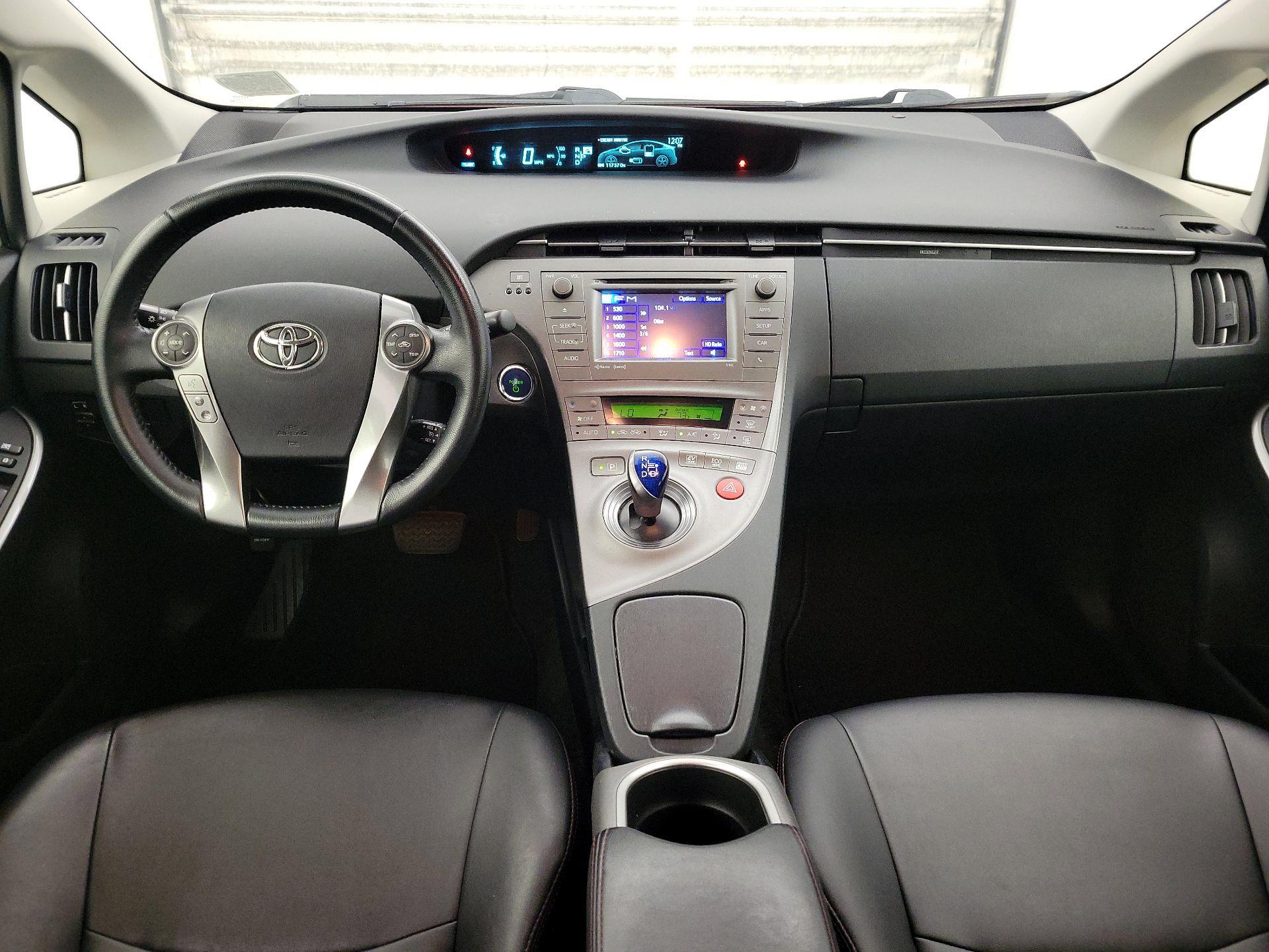 Thumbnail: 2013 Toyota Prius - 8