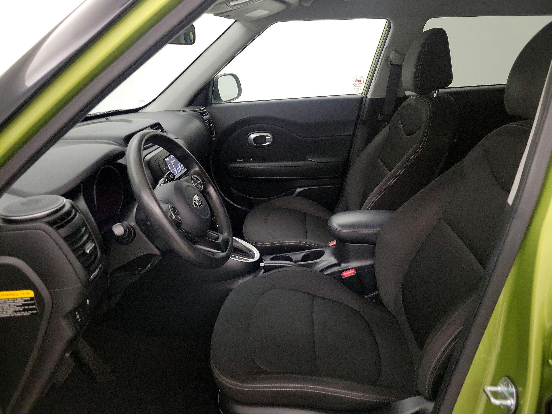 Thumbnail: 2017 Kia Soul - 11