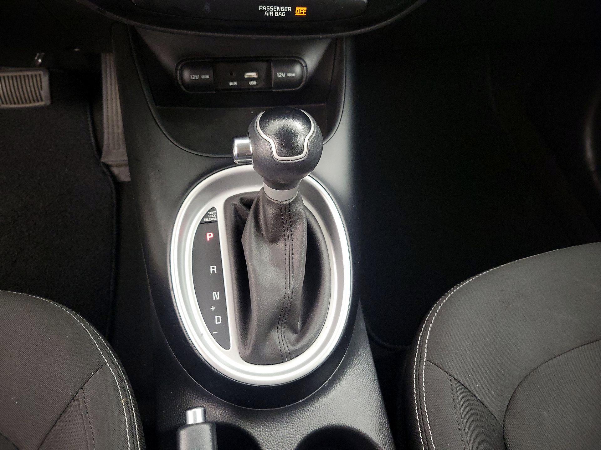 Thumbnail: 2017 Kia Soul - 15