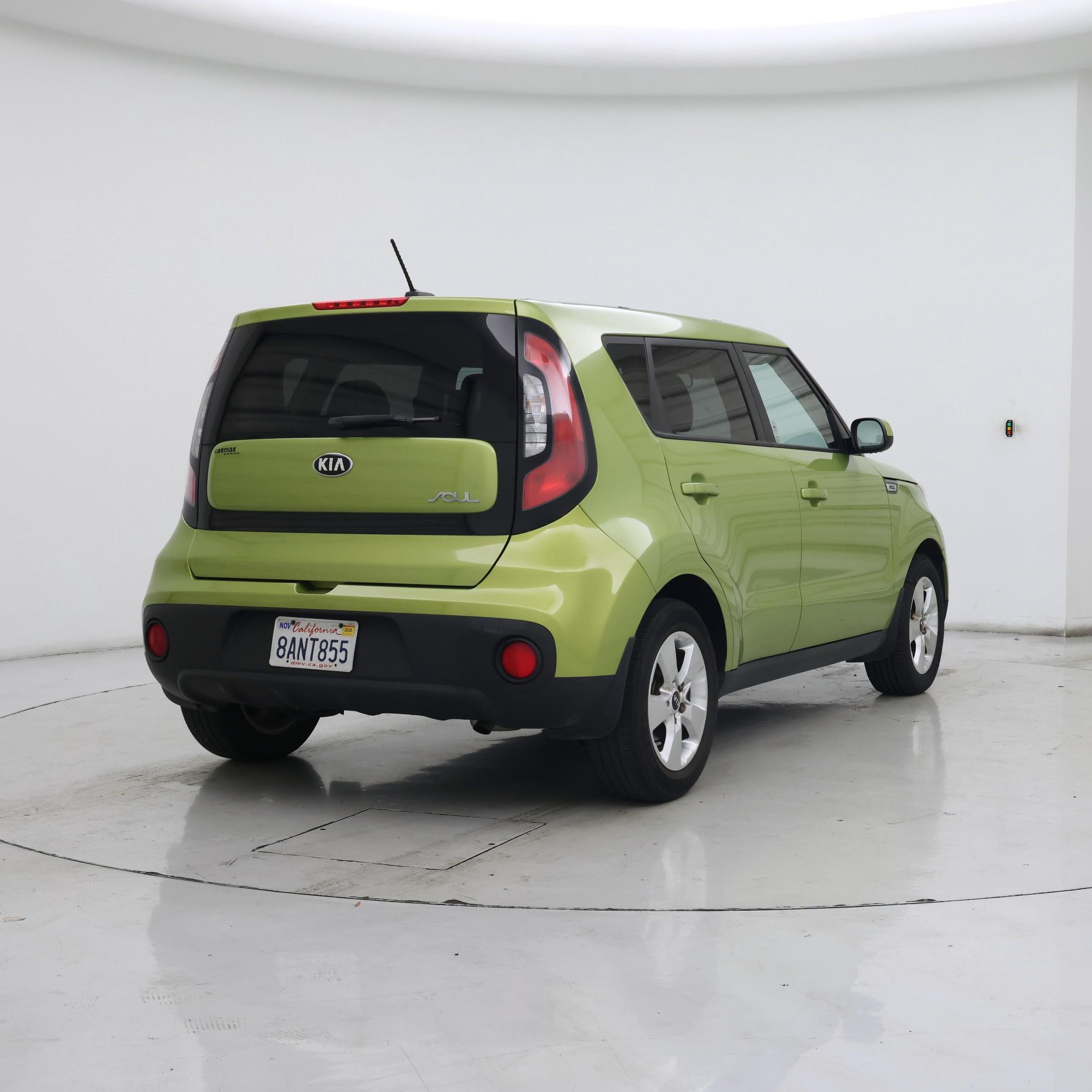Thumbnail: 2017 Kia Soul - 8