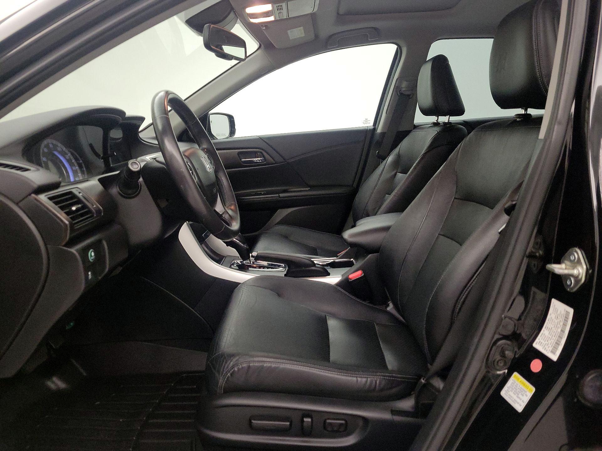 Thumbnail: 2015 Honda Accord - 11
