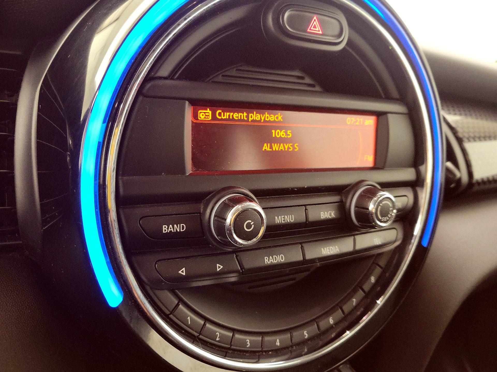 Thumbnail: 2015 MINI Cooper Hardtop - 14