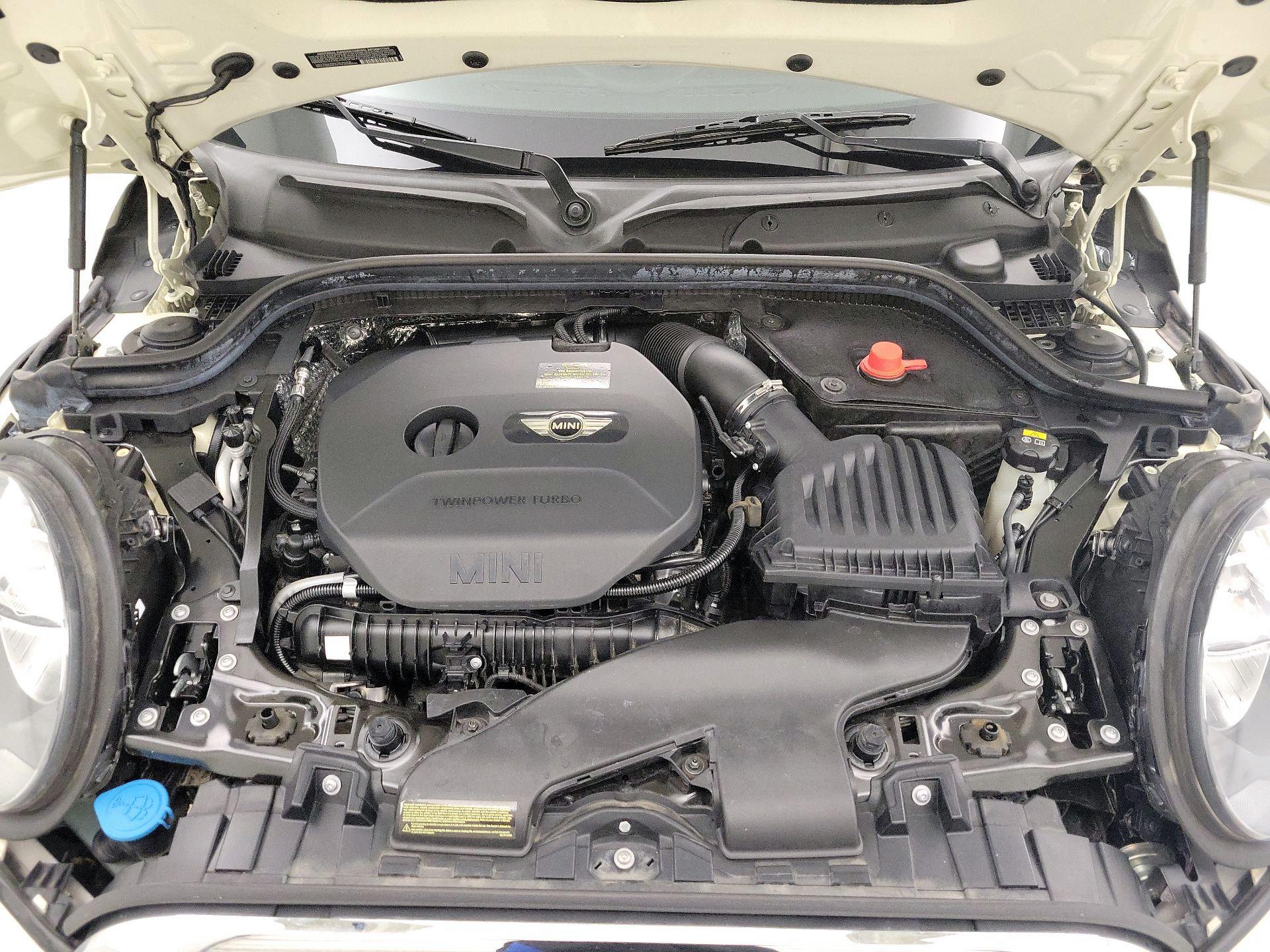 Thumbnail: 2015 MINI Cooper Hardtop - 20