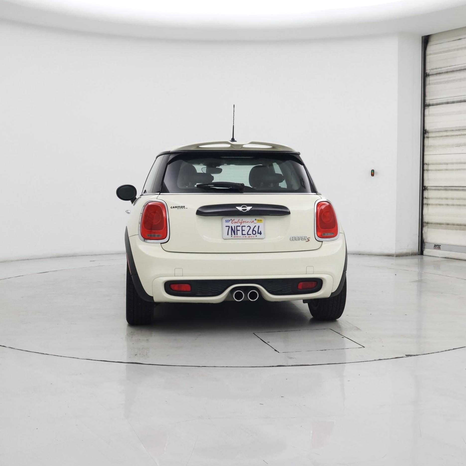 Thumbnail: 2015 MINI Cooper Hardtop - 6