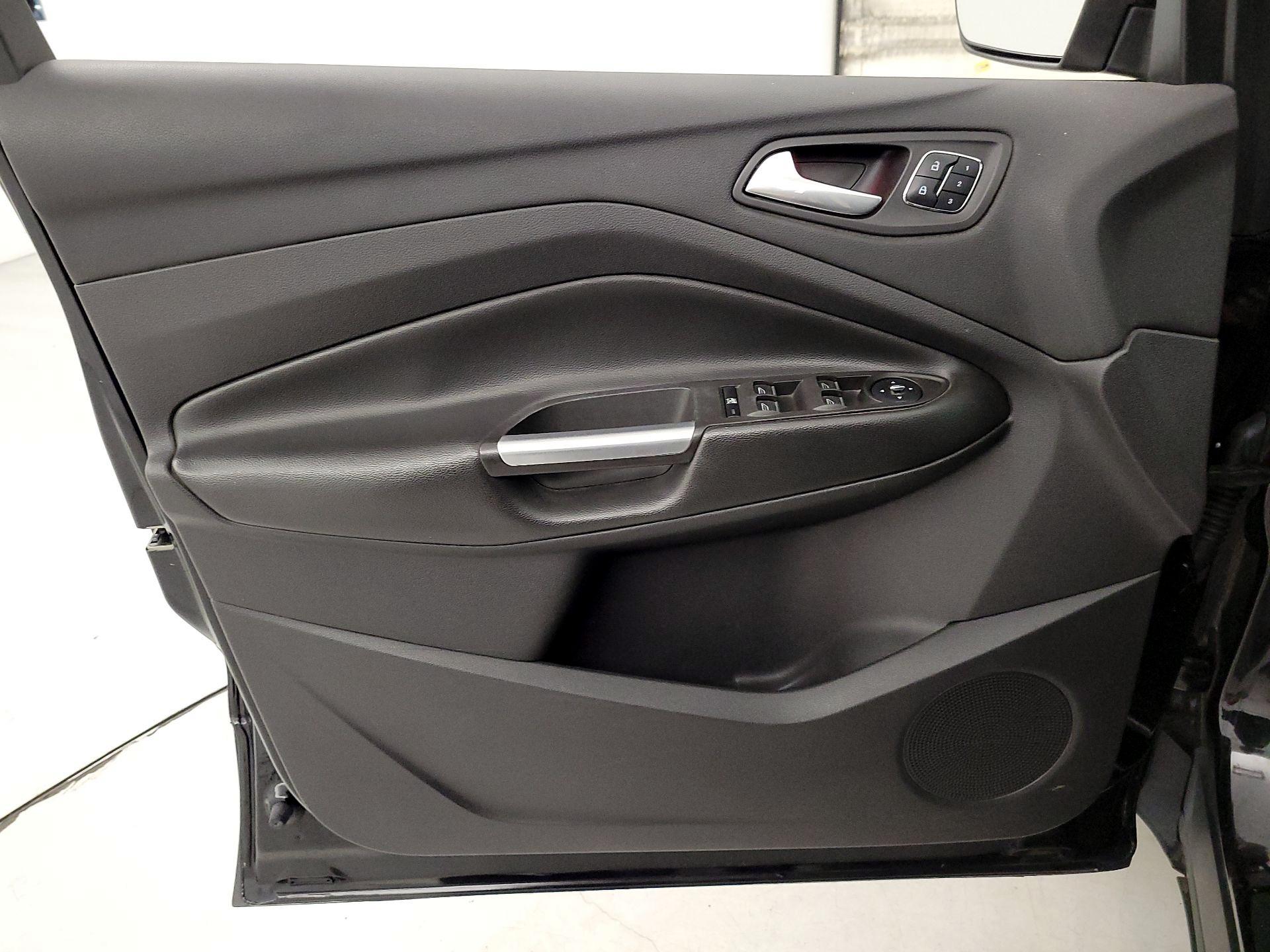 Thumbnail: 2014 Ford Escape - 12