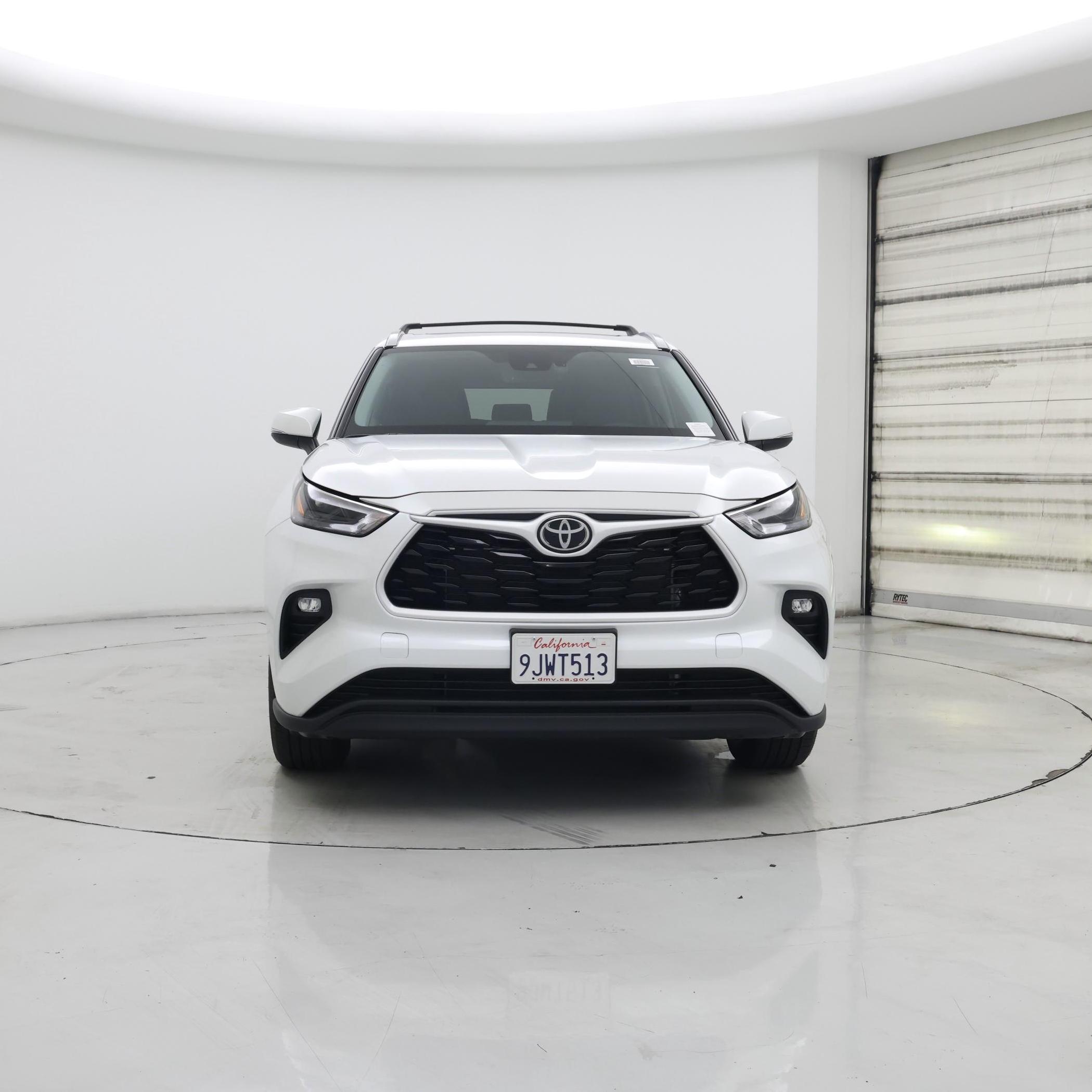 Thumbnail: 2023 Toyota Highlander - 5