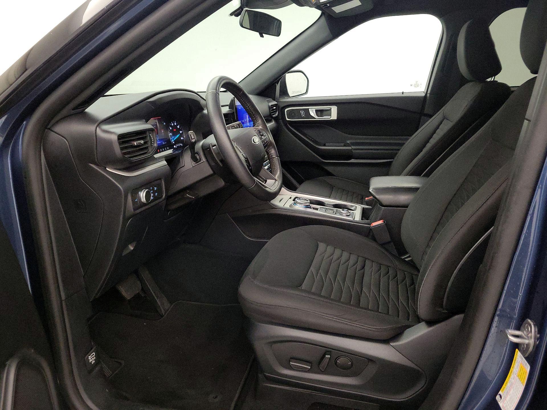 Thumbnail: 2020 Ford Explorer - 11