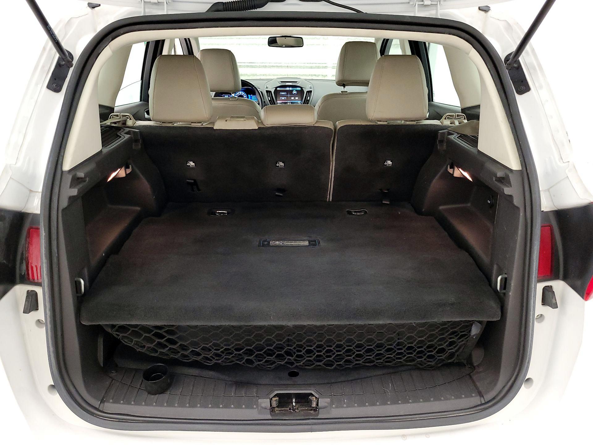 Thumbnail: 2015 Ford C-Max - 18