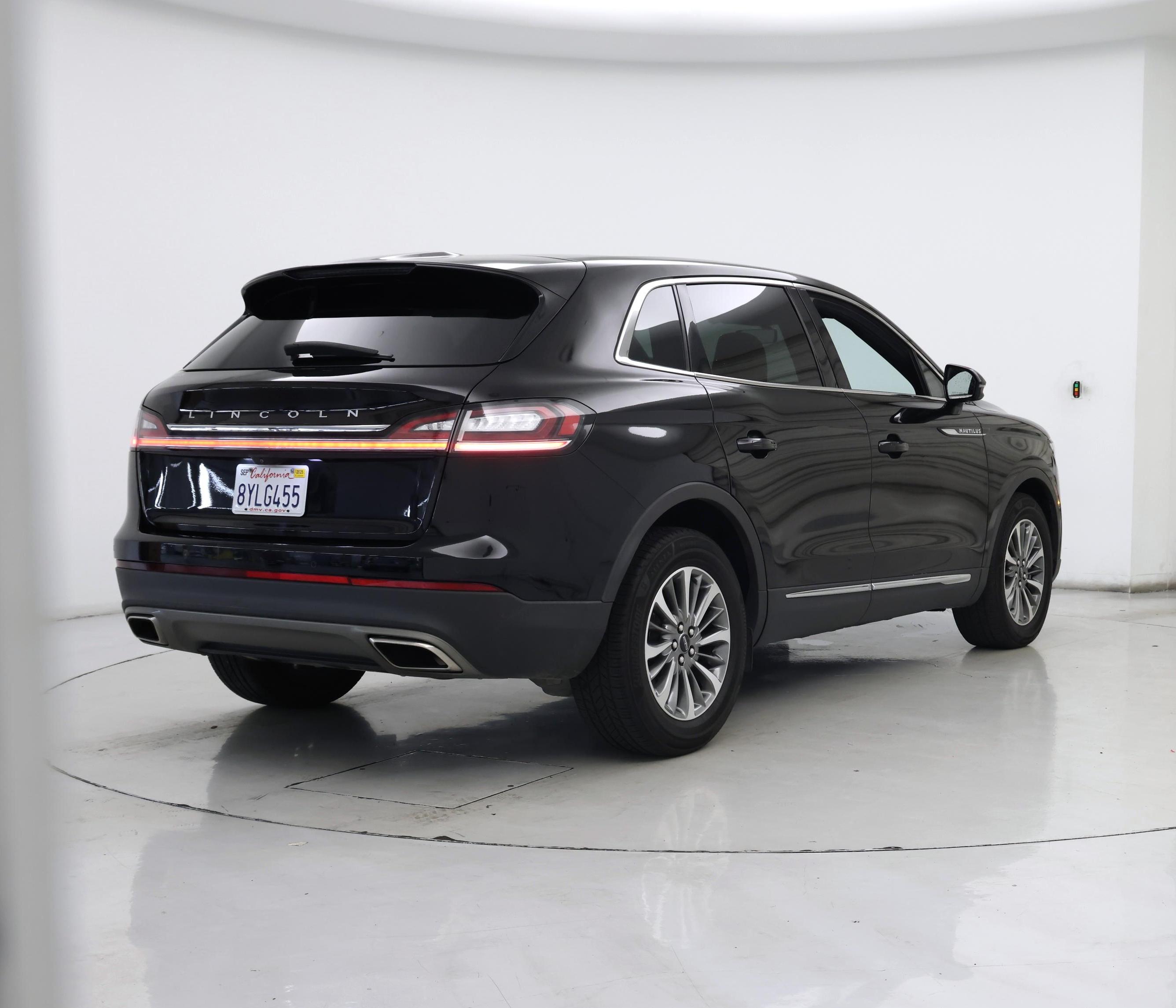 Thumbnail: 2021 Lincoln Nautilus - 8