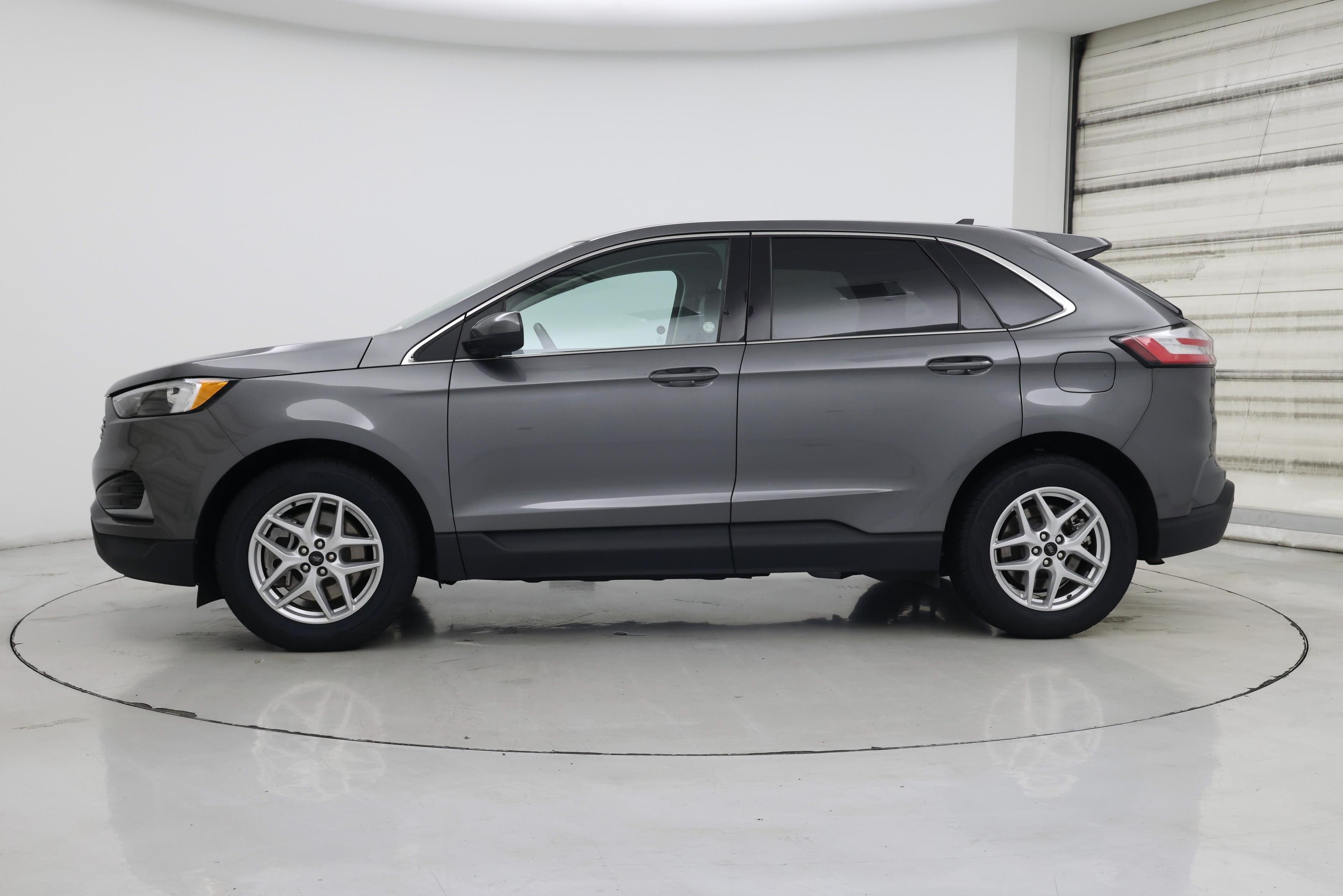 Thumbnail: 2024 Ford Edge - 3