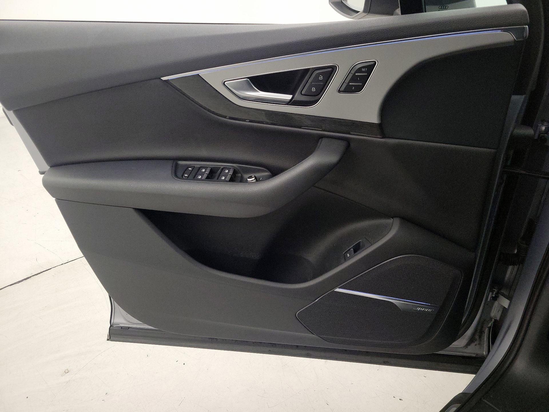 Thumbnail: 2019 Audi Q7 - 12