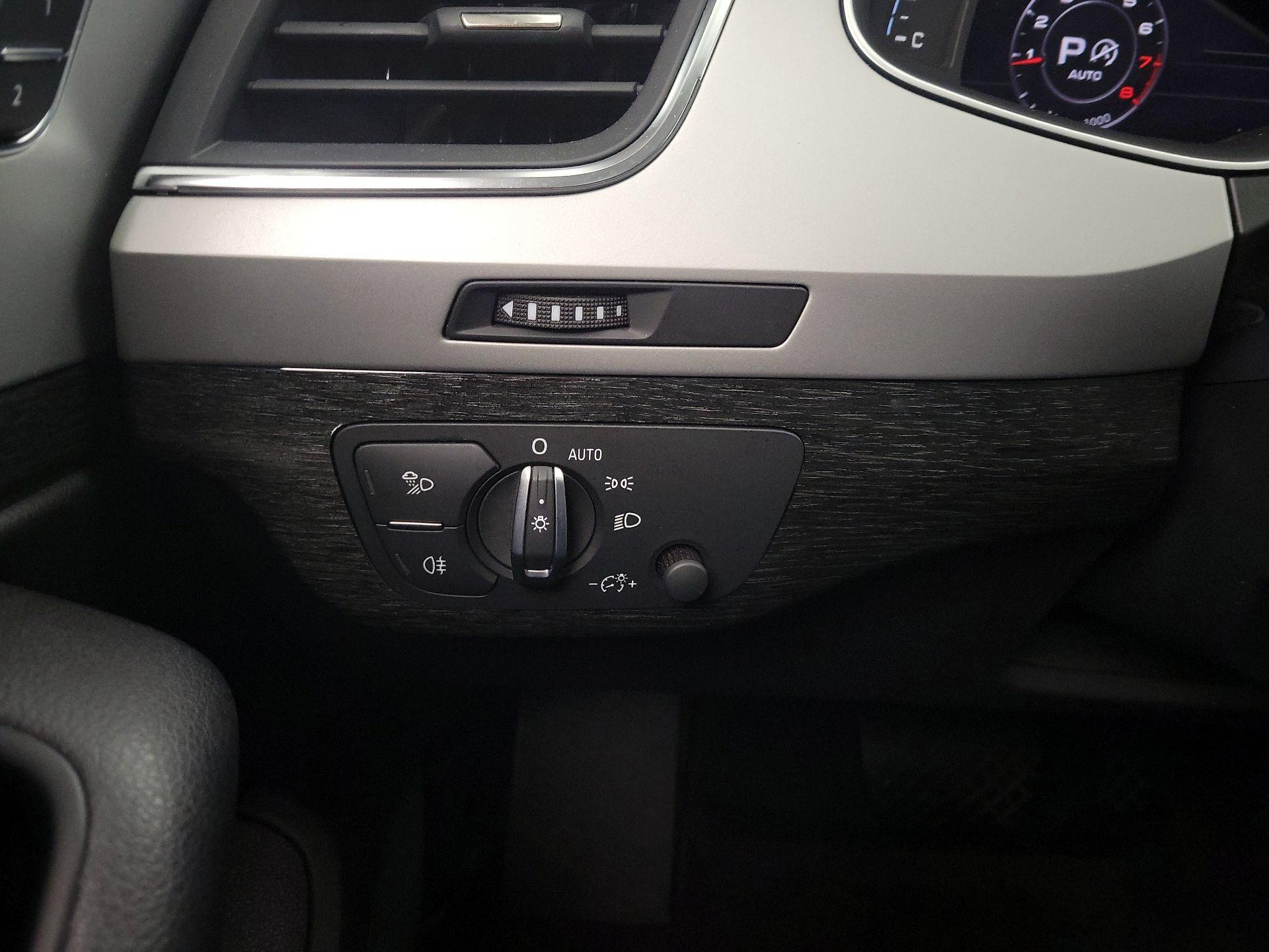 Thumbnail: 2019 Audi Q7 - 13