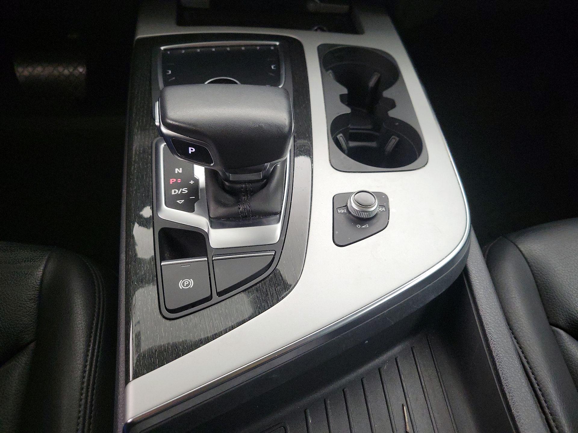 Thumbnail: 2019 Audi Q7 - 18