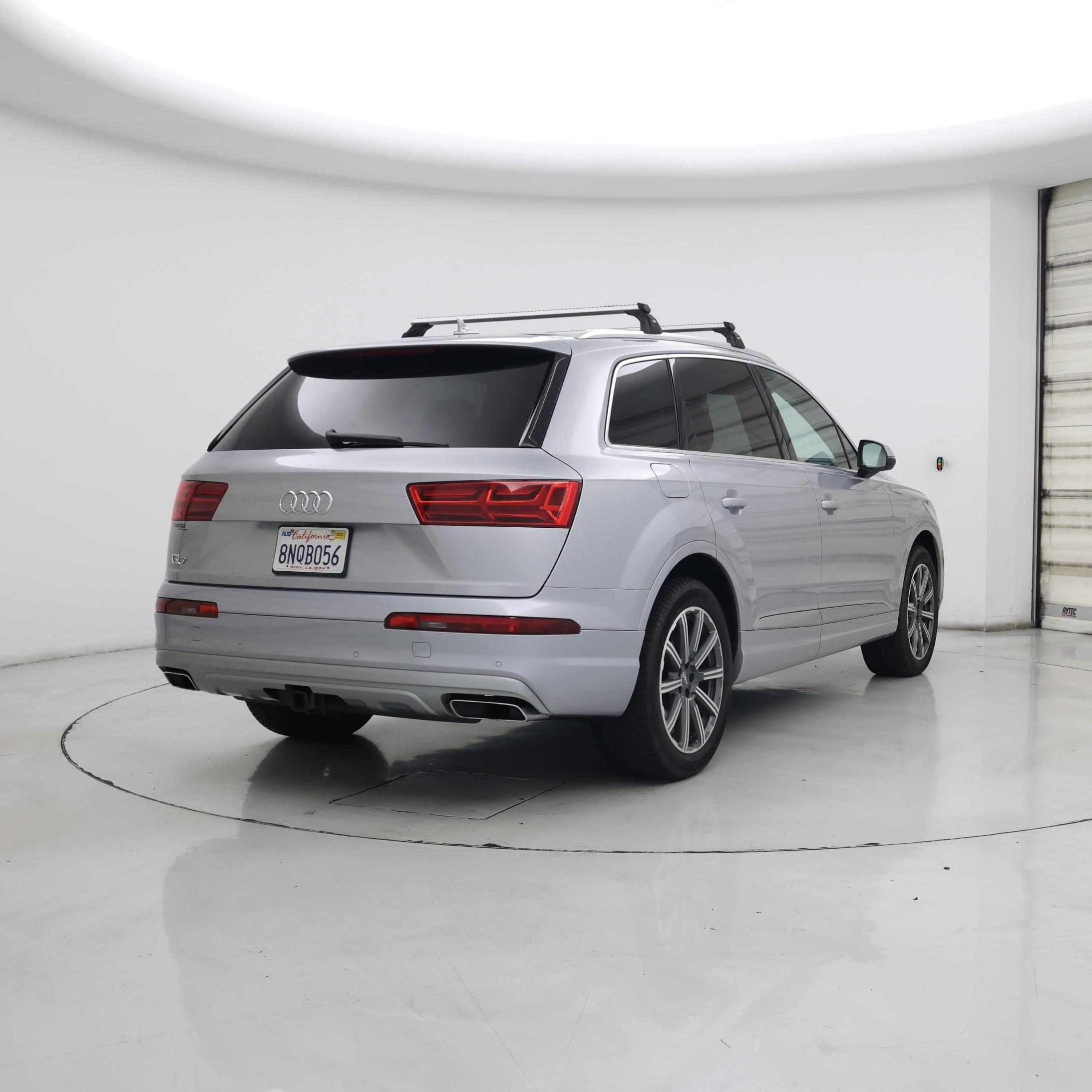 Thumbnail: 2019 Audi Q7 - 8