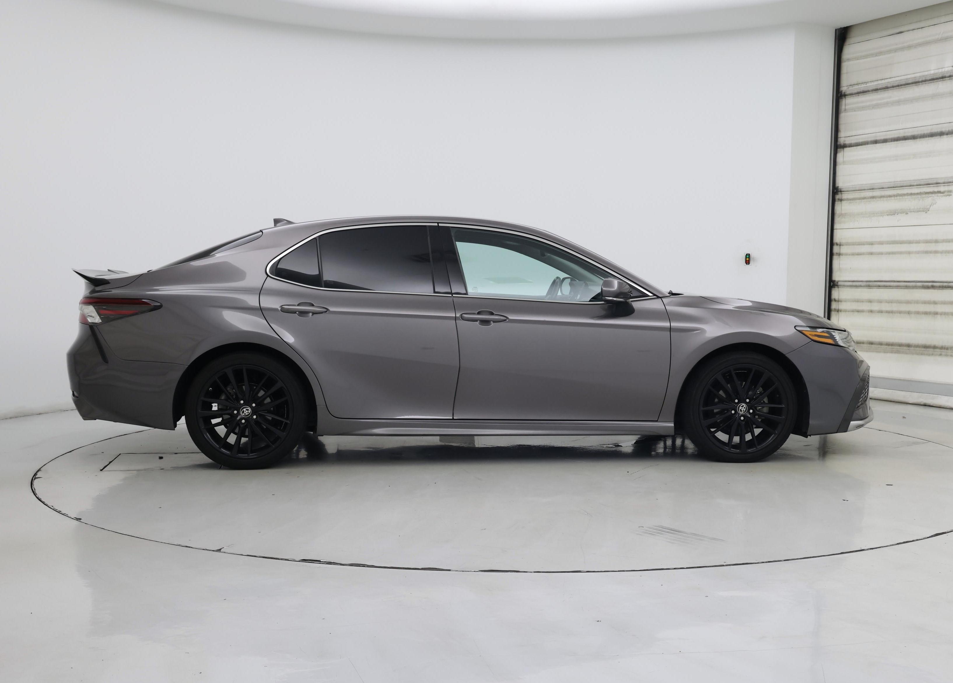 Thumbnail: 2021 Toyota Camry - 7