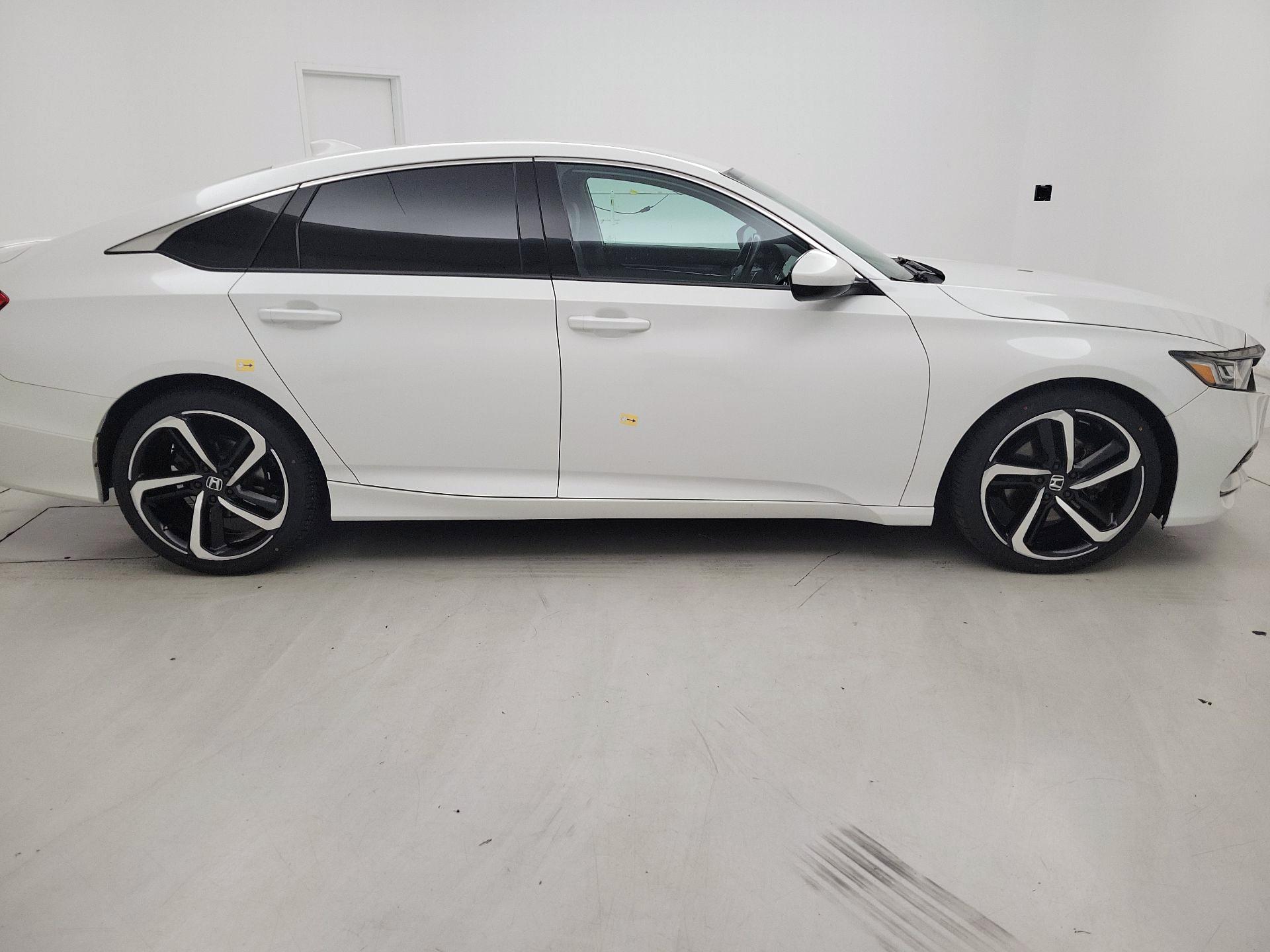 Thumbnail: 2018 Honda Accord - 4
