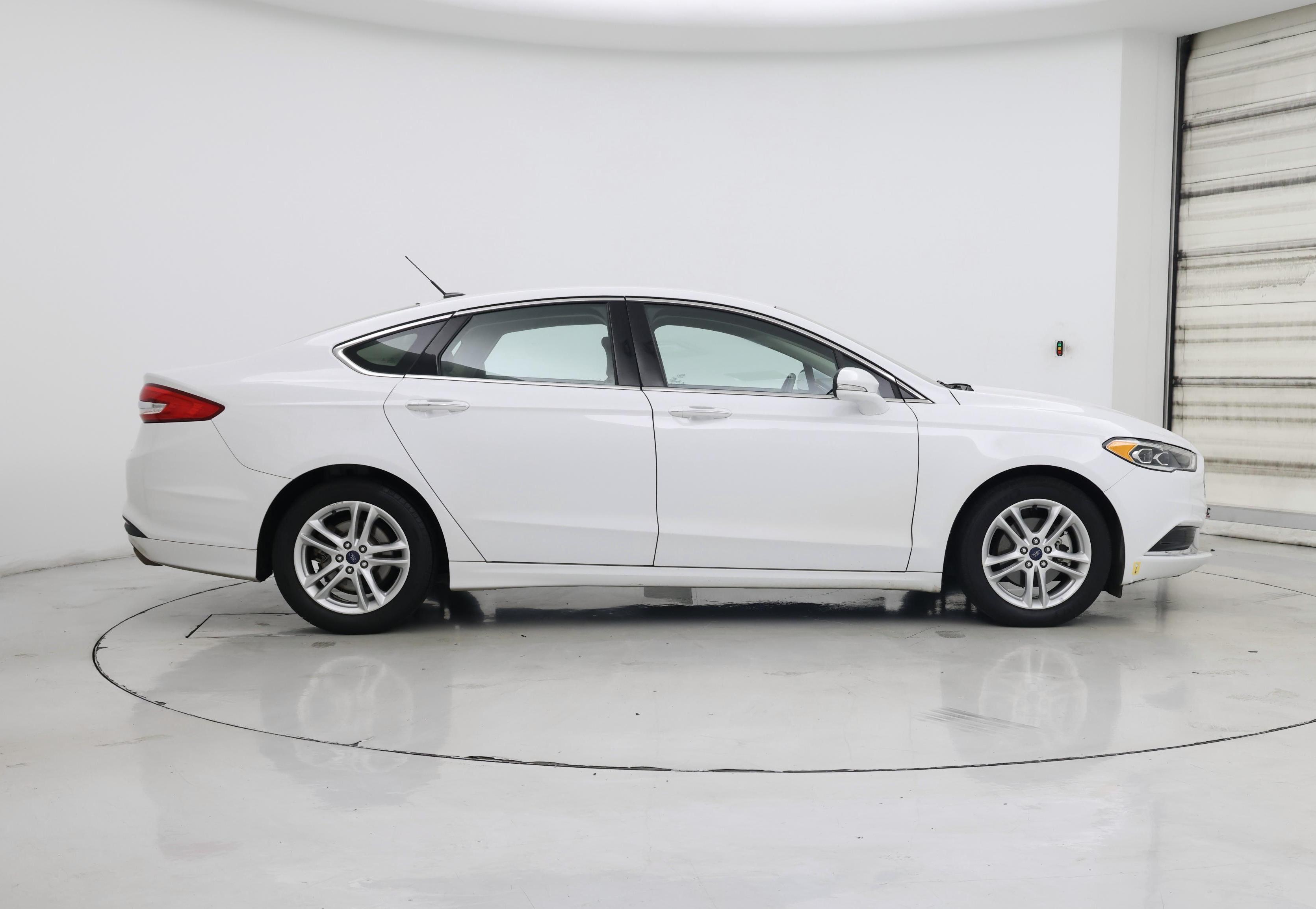 Thumbnail: 2018 Ford Fusion - 7