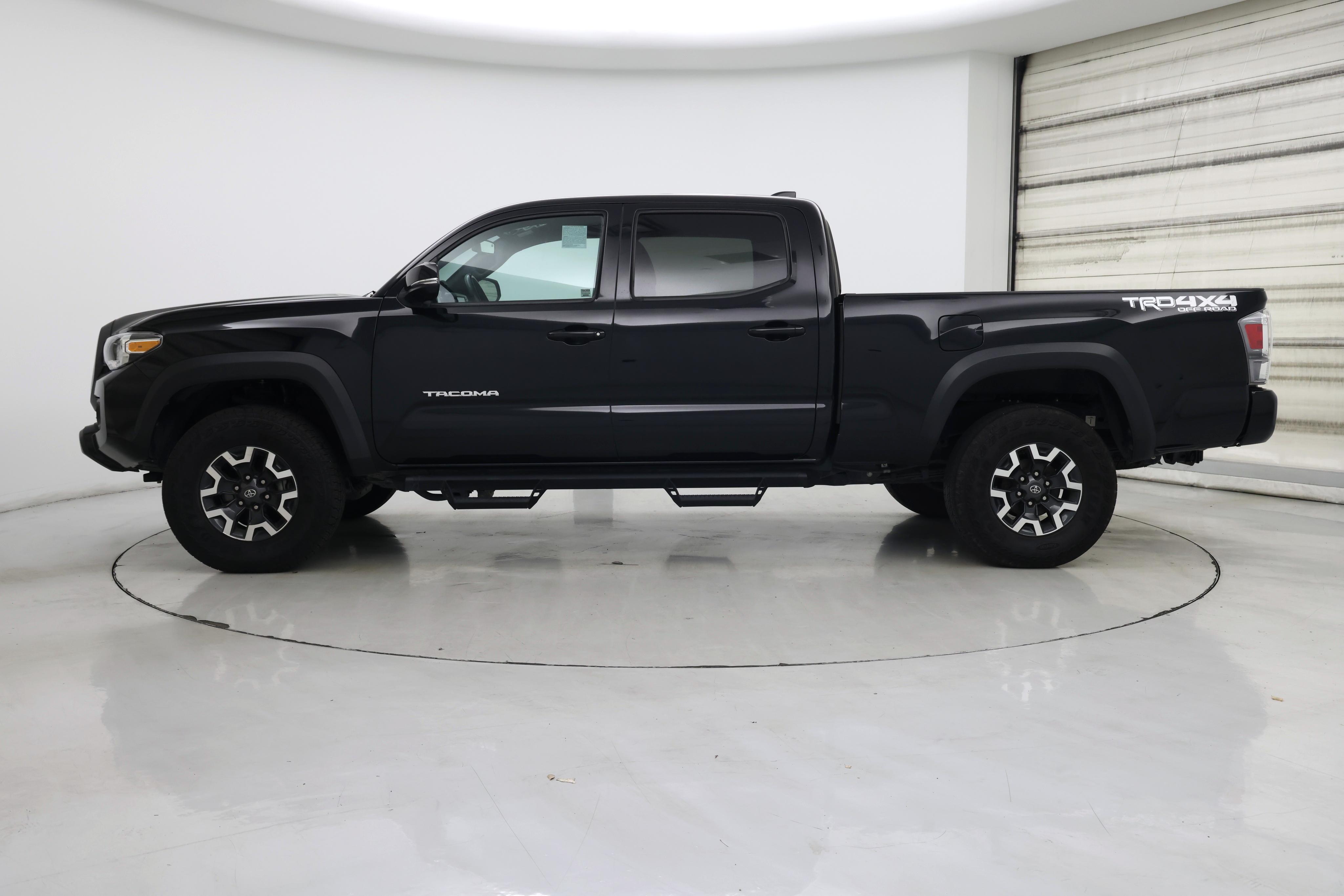 Thumbnail: 2022 Toyota Tacoma - 3
