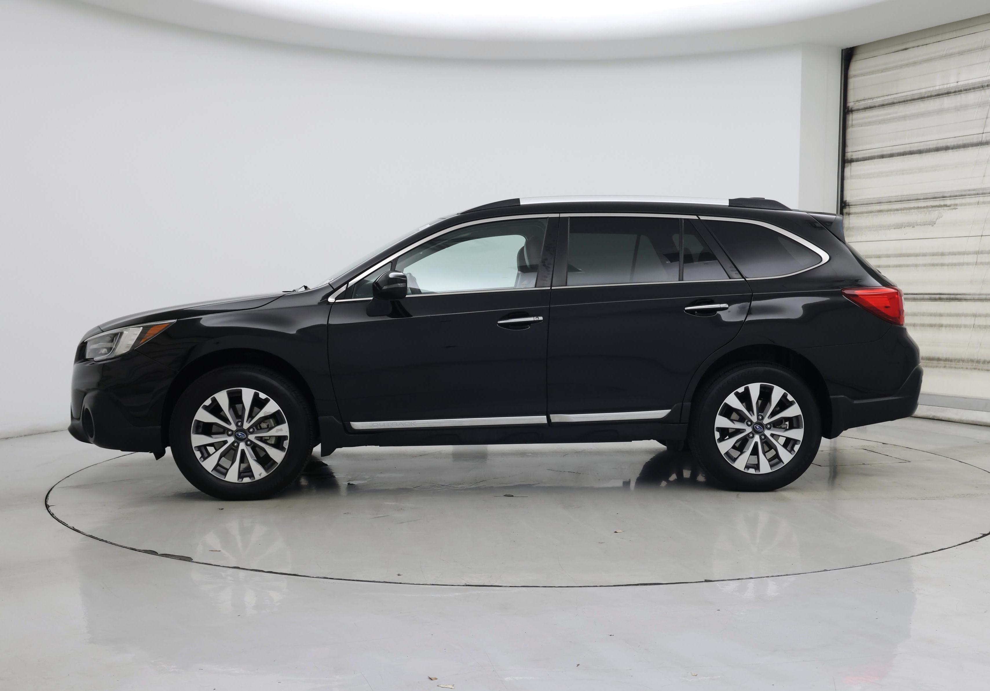 Thumbnail: 2019 Subaru Outback - 3
