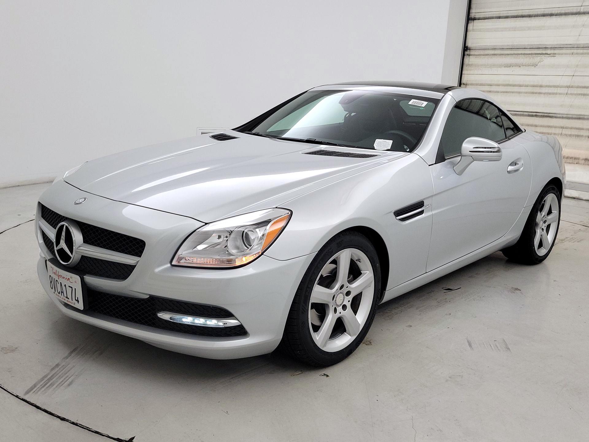 Thumbnail: 2014 Mercedes-Benz SLK - 3