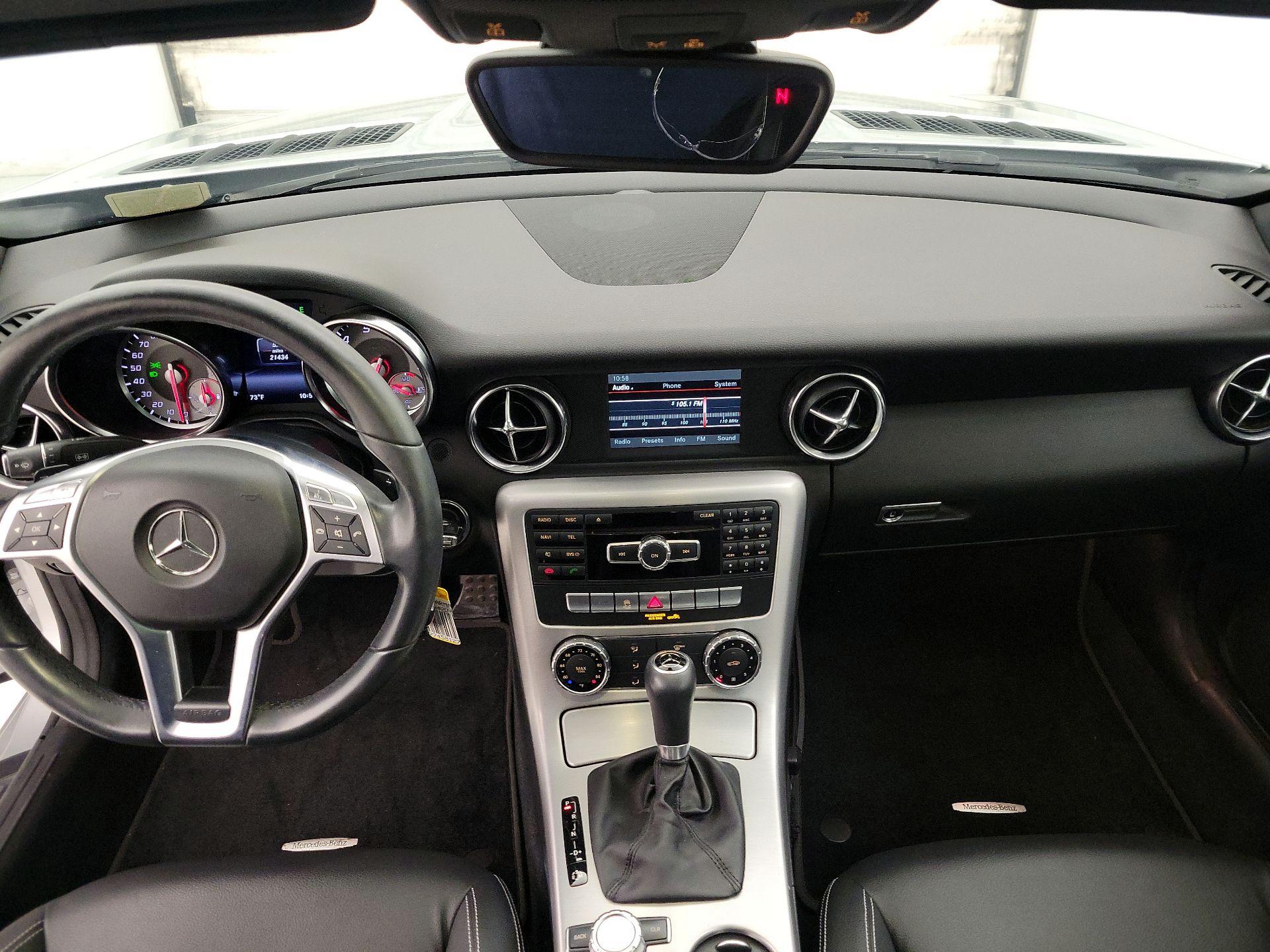 Thumbnail: 2014 Mercedes-Benz SLK - 8