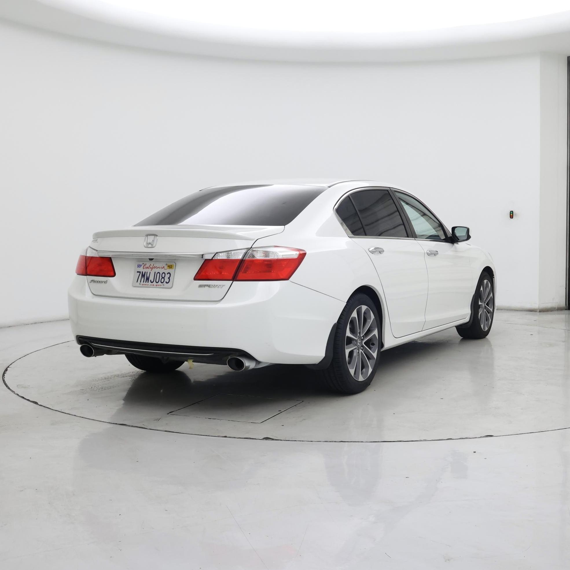 Thumbnail: 2015 Honda Accord - 8