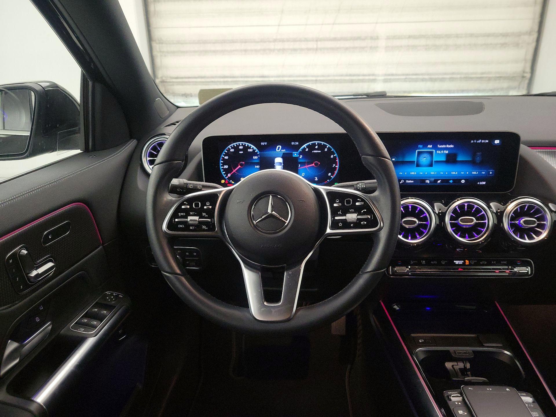 Thumbnail: 2021 Mercedes-Benz GLA - 10