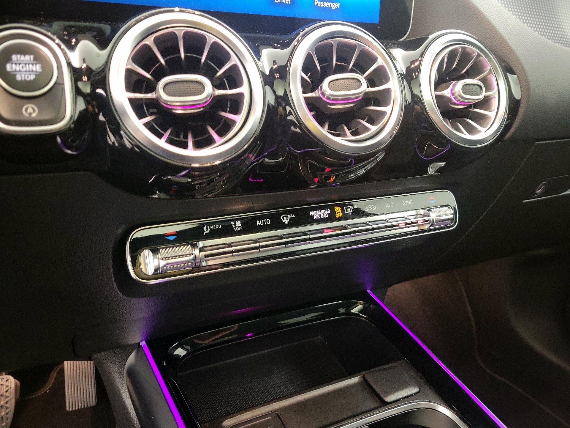 Thumbnail: 2021 Mercedes-Benz GLA - 15