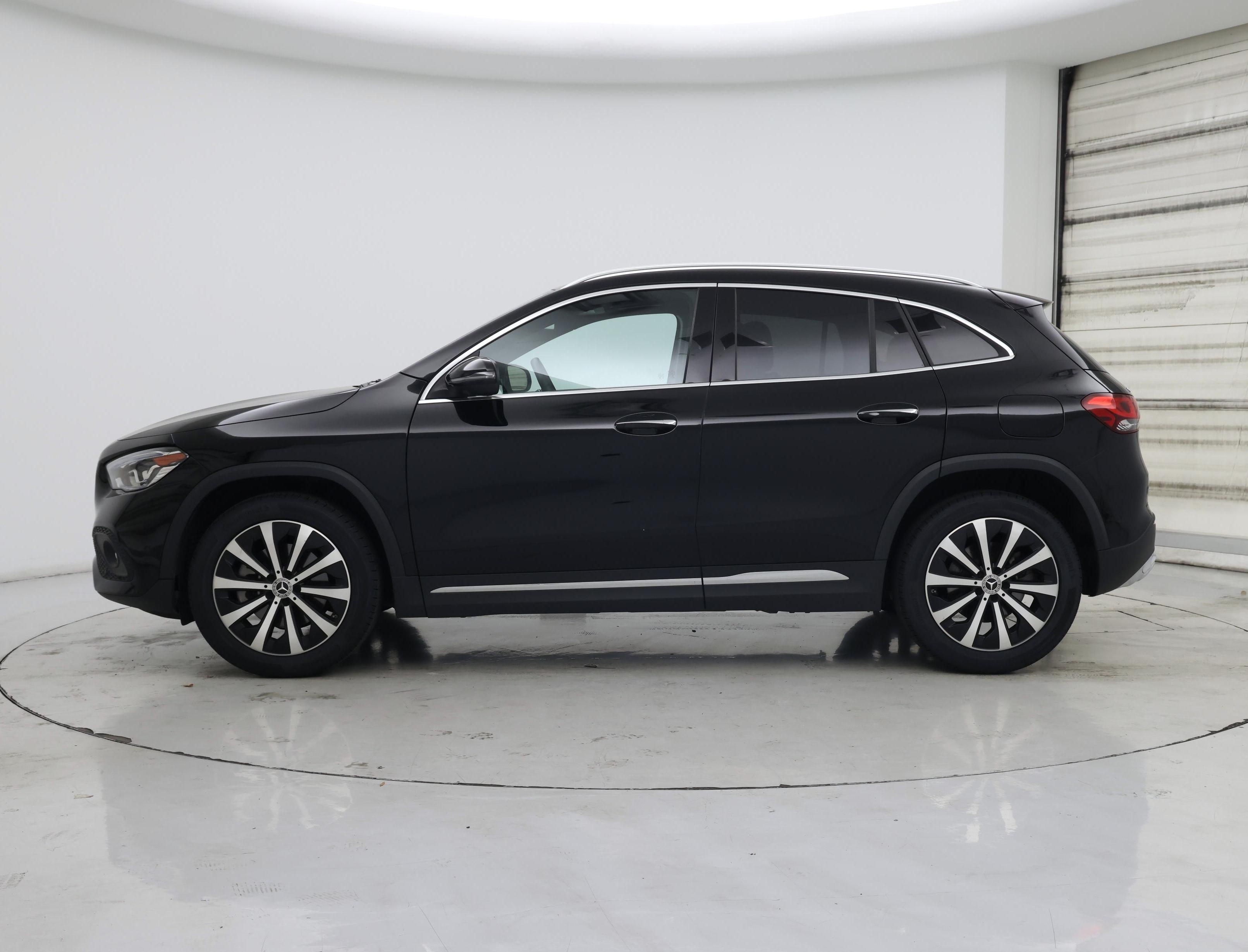 Thumbnail: 2021 Mercedes-Benz GLA - 3