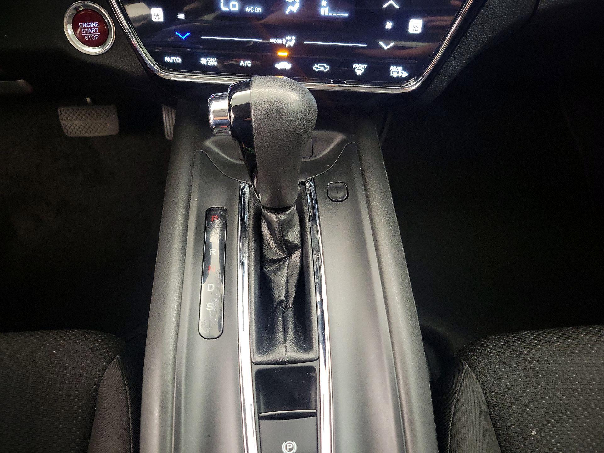 Thumbnail: 2017 Honda HR-V - 17