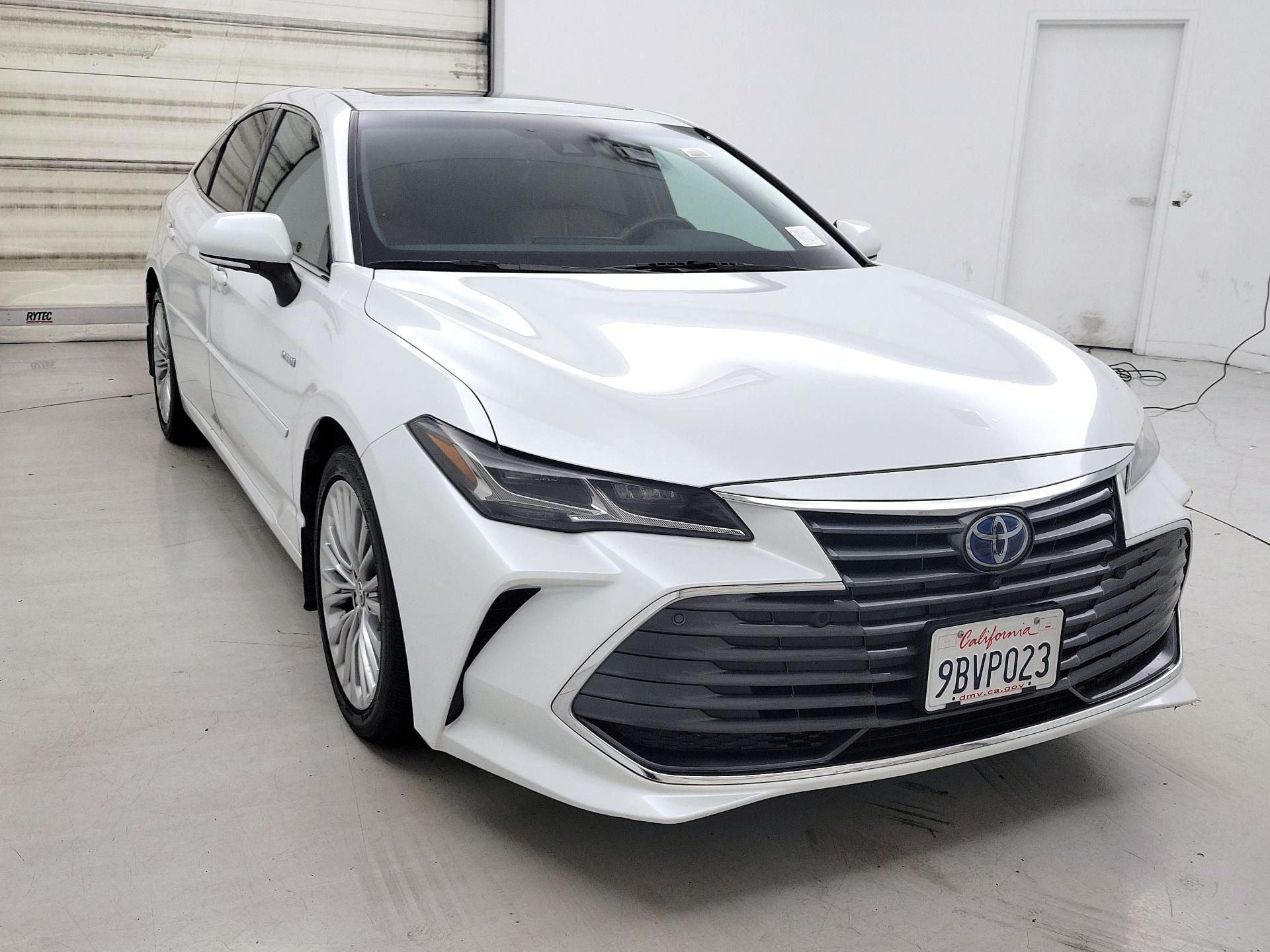 Thumbnail: 2020 Toyota Avalon - 1