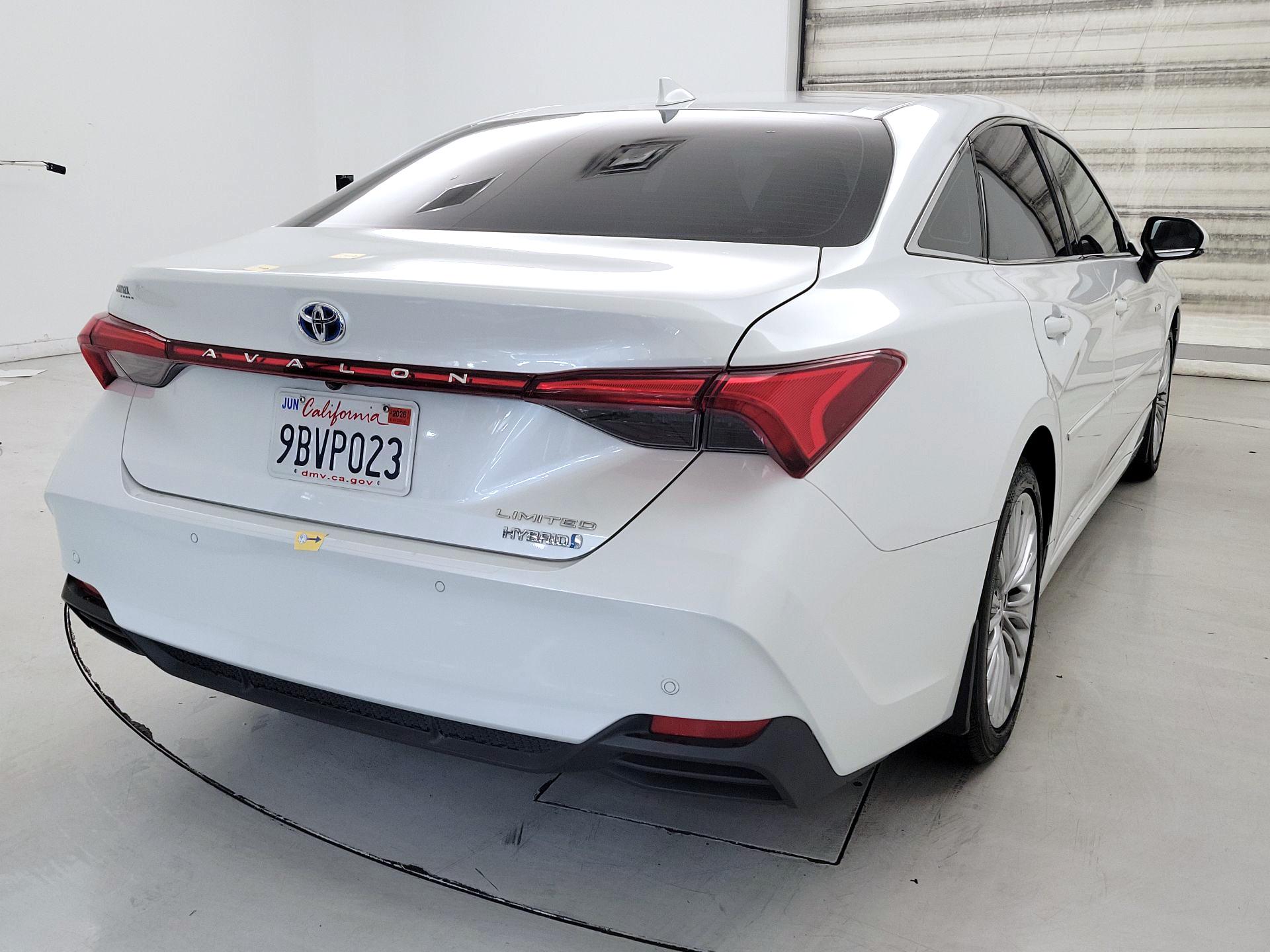 Thumbnail: 2020 Toyota Avalon - 5