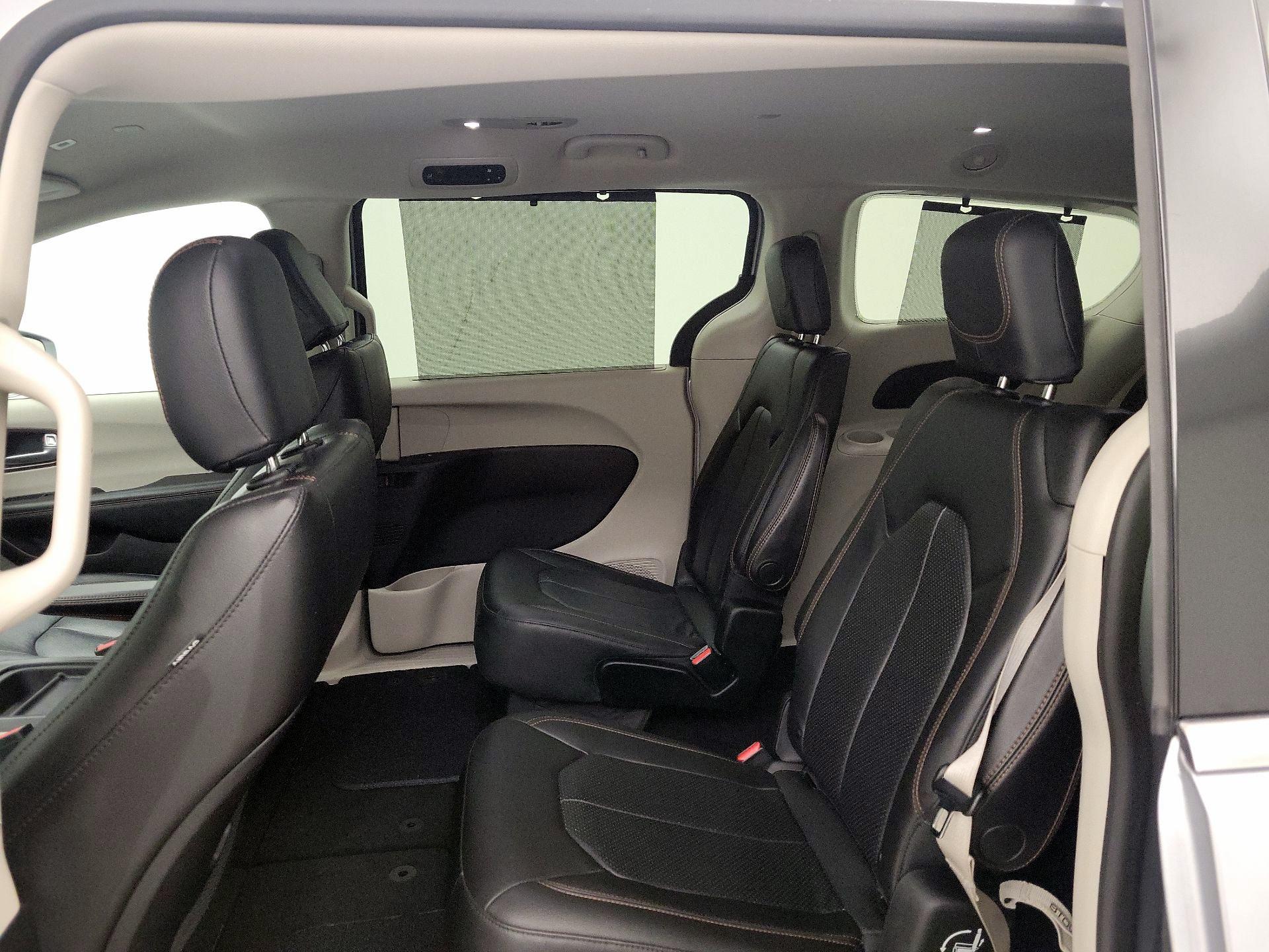 Thumbnail: 2019 Chrysler Pacifica - 19
